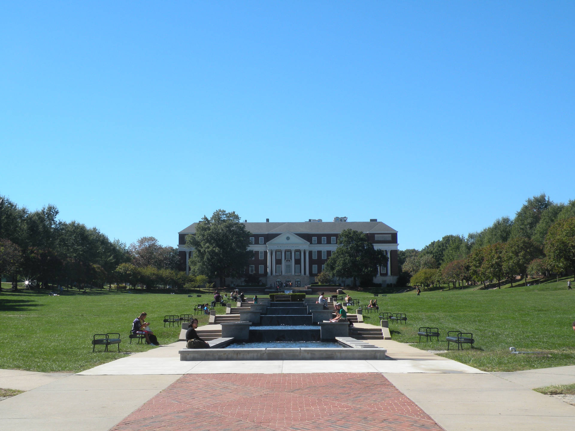 Peaceful University Of Maryland Background