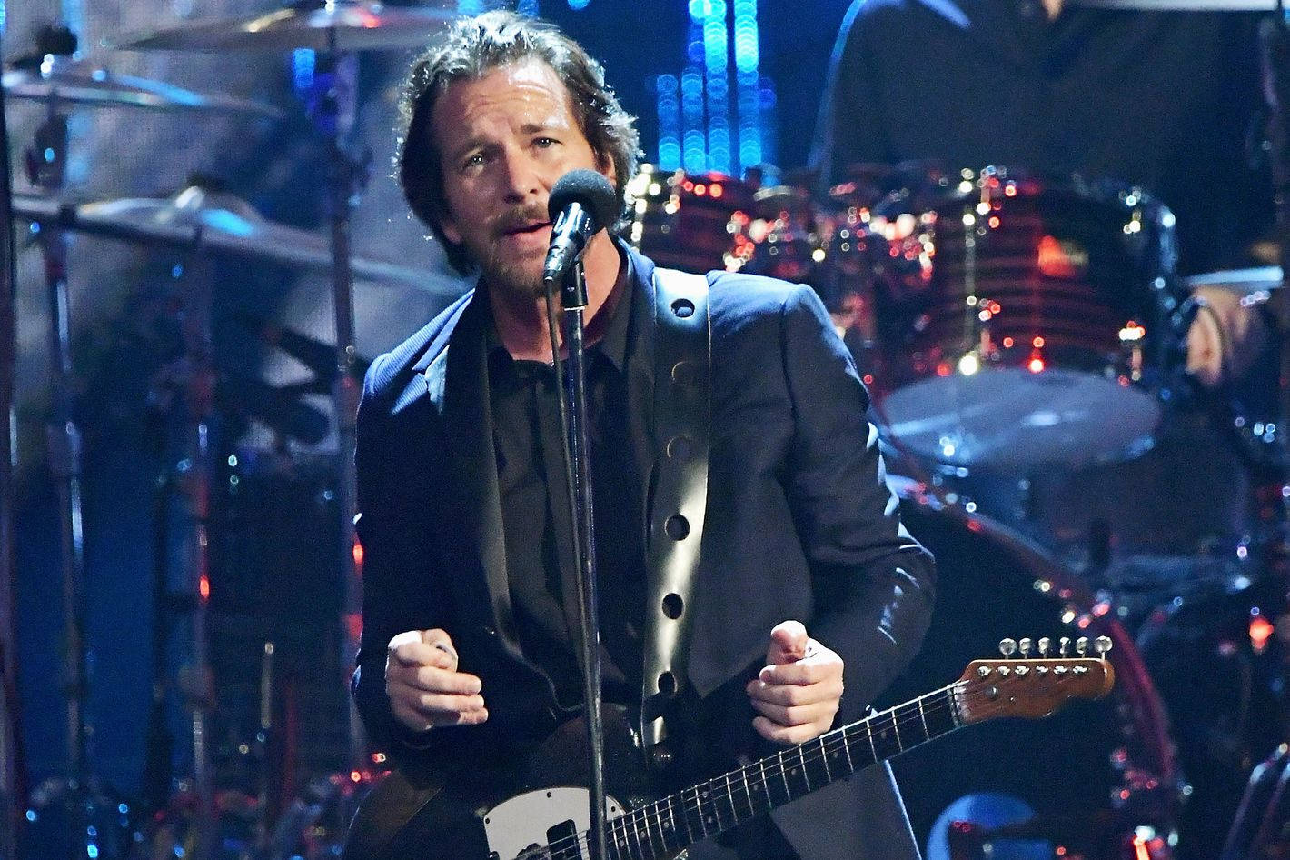 Pearl Jam Rock Band Eddie Vedder Background