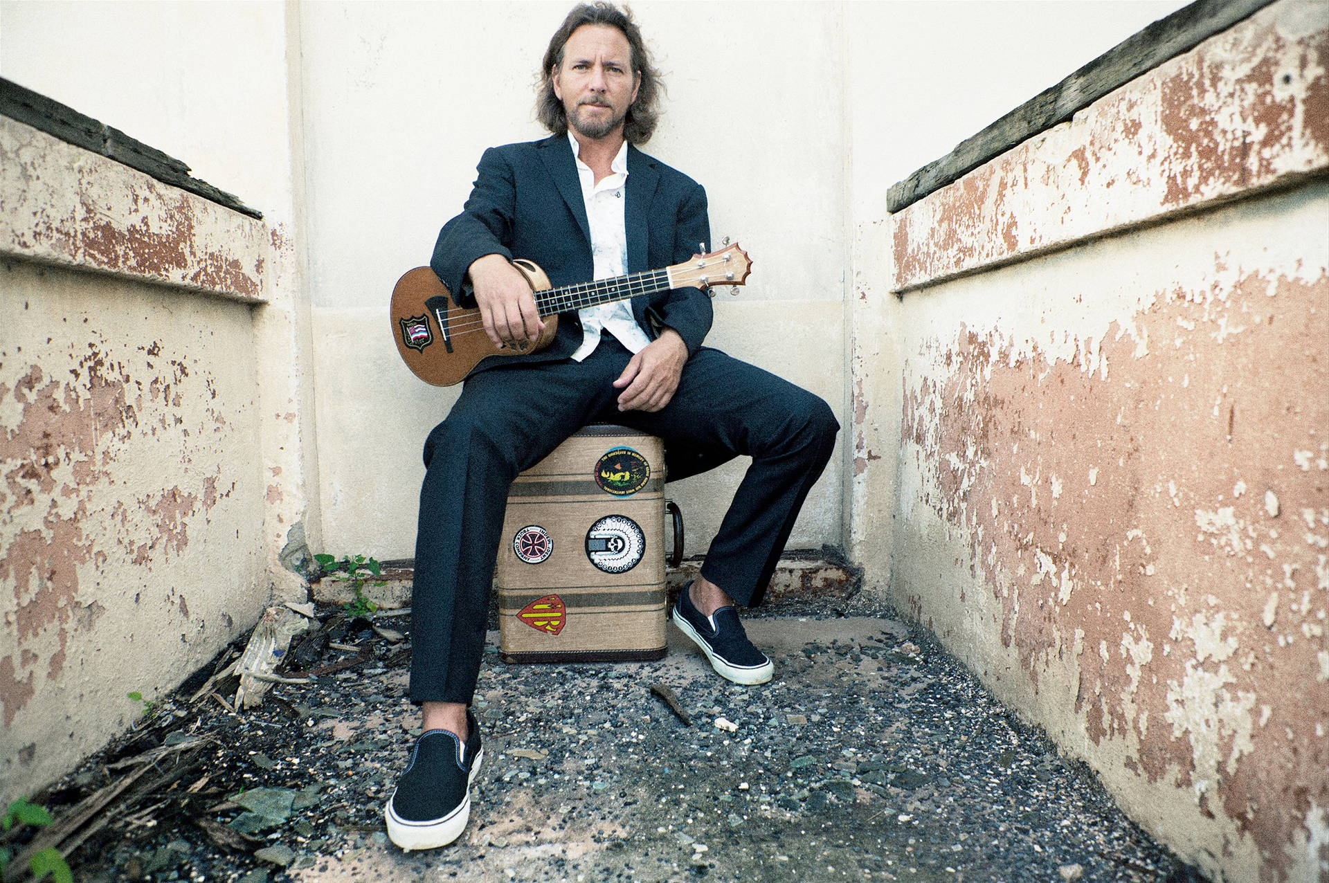 Pearl Jam Rock Band Eddie Vedder Ukelele Background