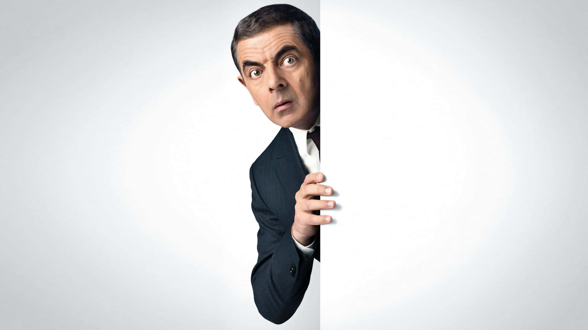 Peeking Comedianin Suit Background