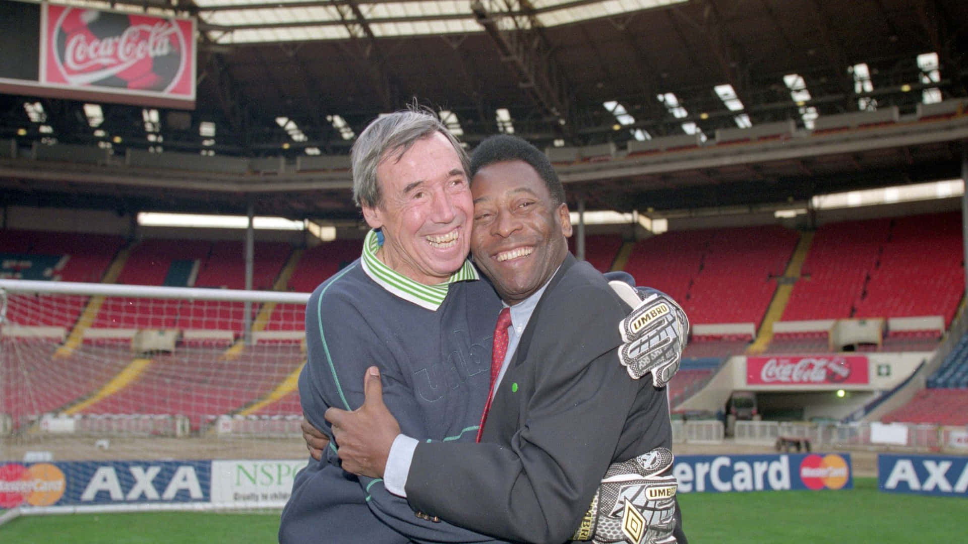 Pele And Gordon Banks Hugging Background