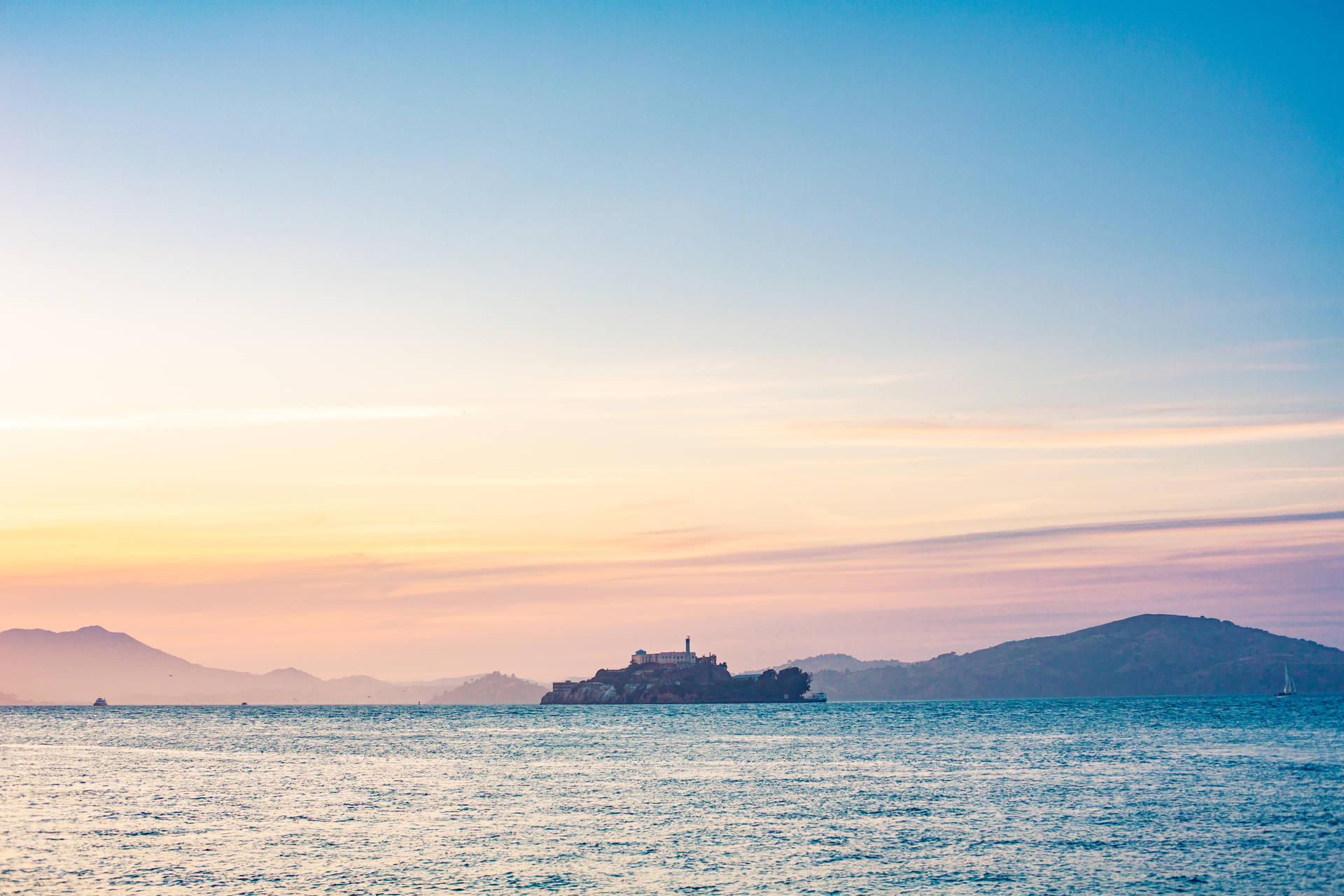 Pemandangan Alcatraz Island Background