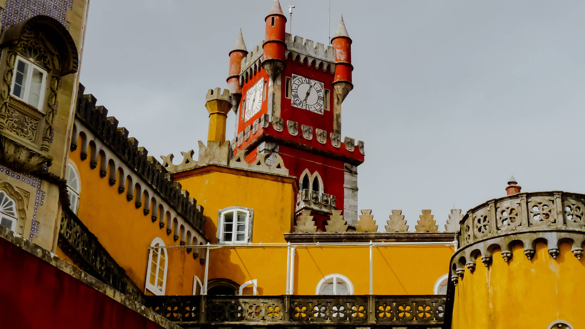 Pena Palace Clock Tower Sintra Background