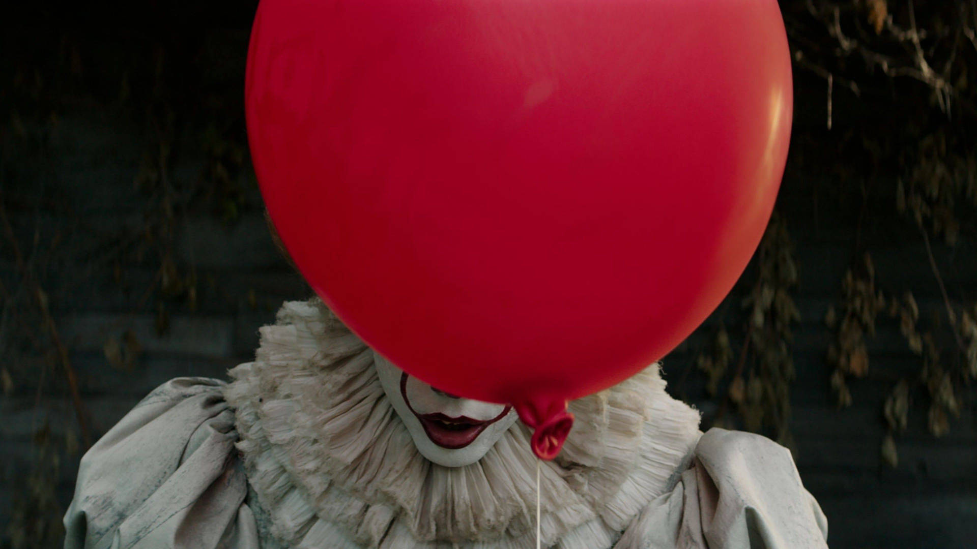 Pennywise And Red Balloon Background