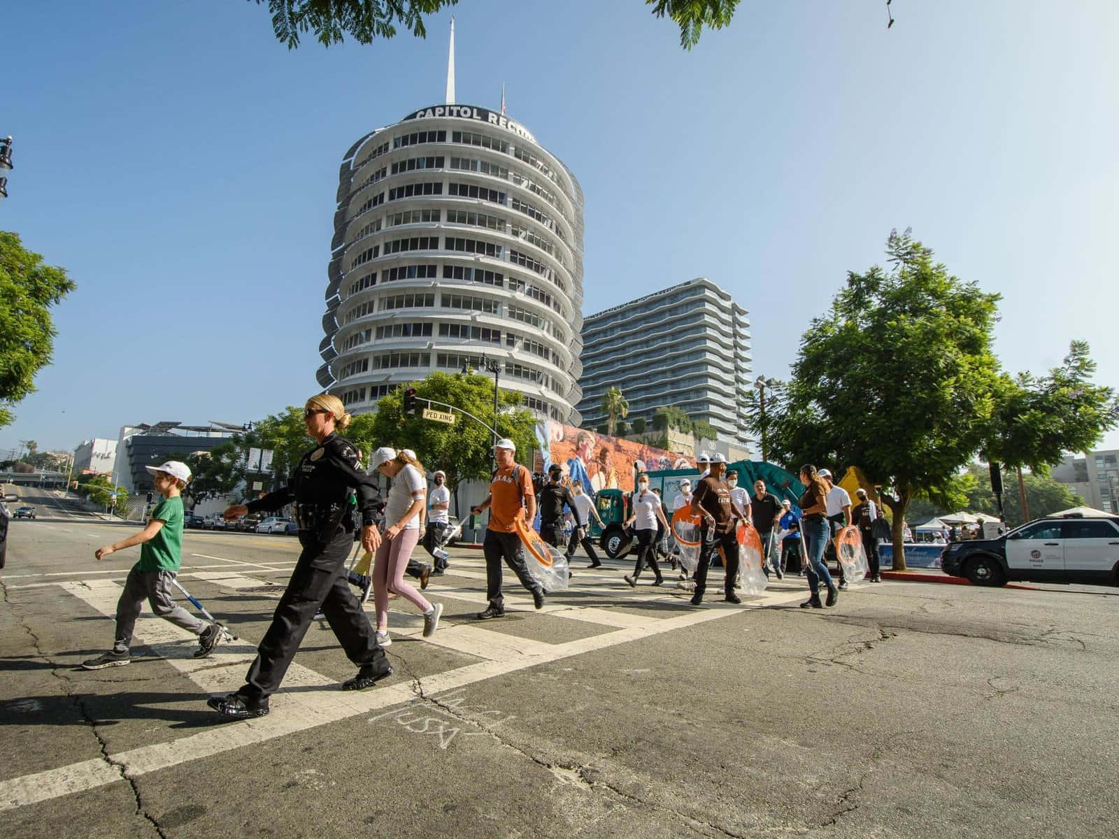 People On The Streets Of Capitol Records Building