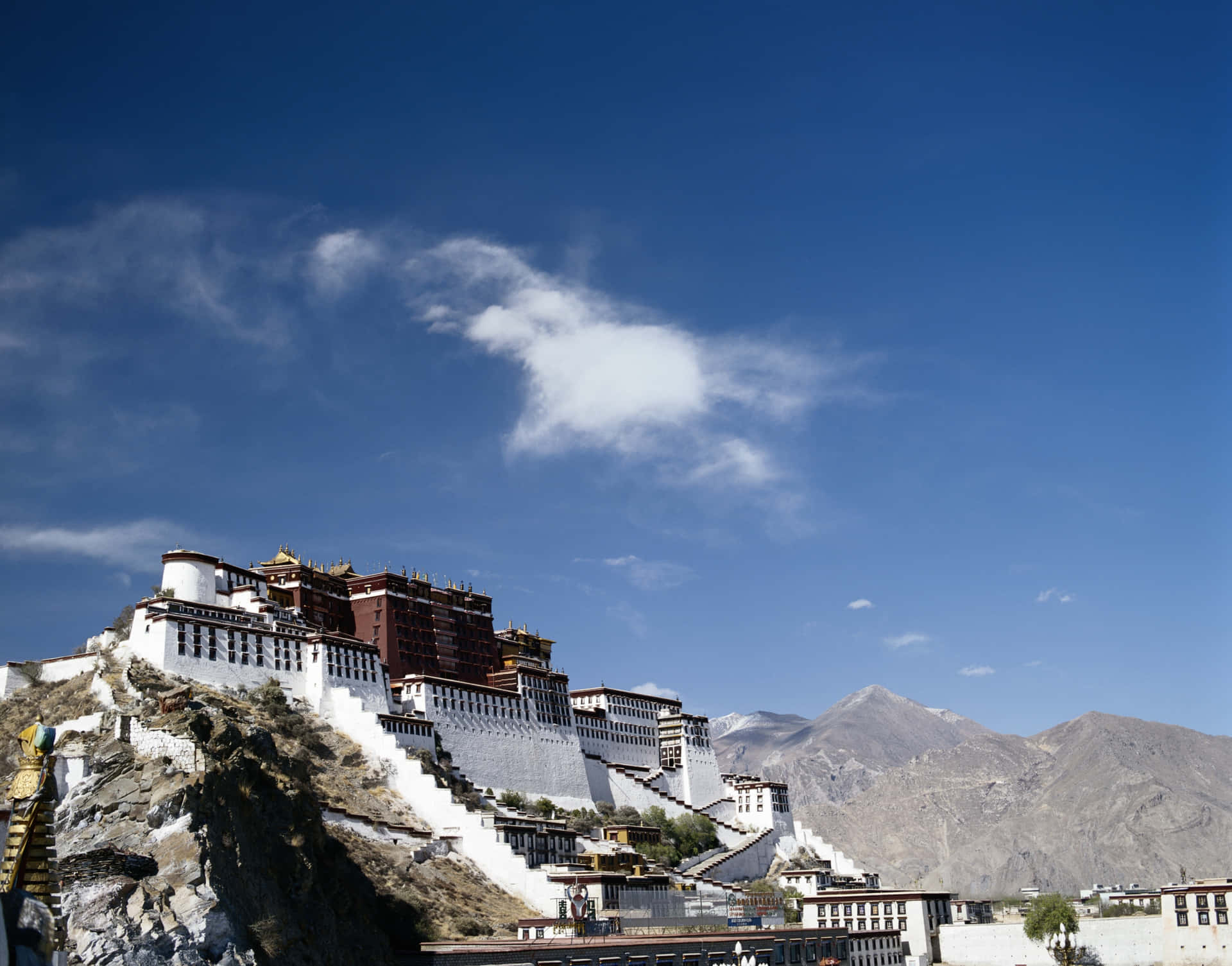 Perfect View Of Potala Palace In Lhasa