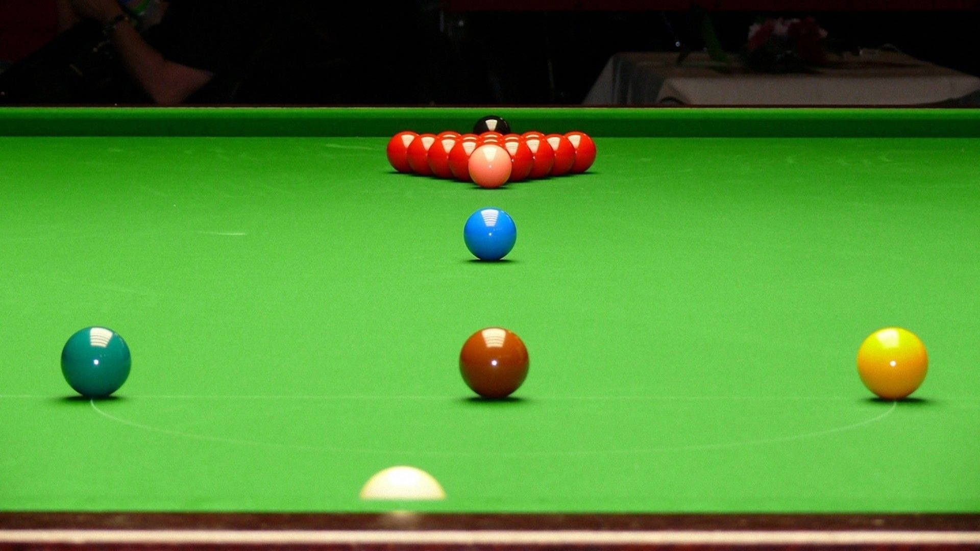 Perfectly Aligned Snooker Balls