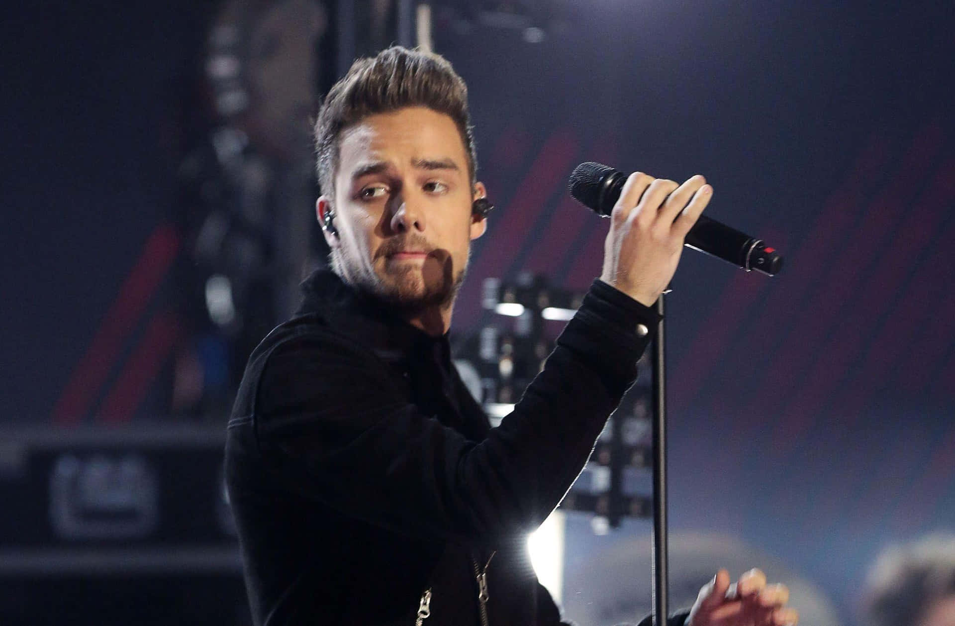 Performing On Stage Liam Payne