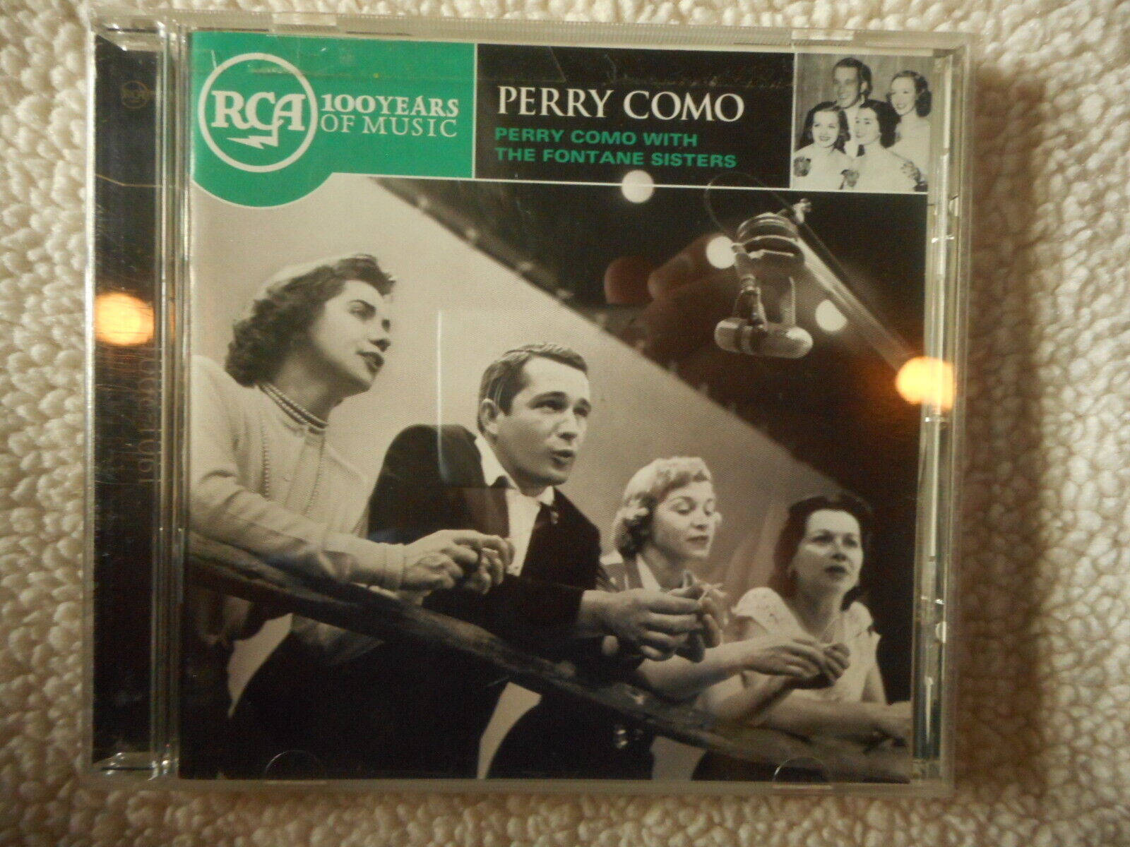 Perry Como With The Fontane Sisters Background