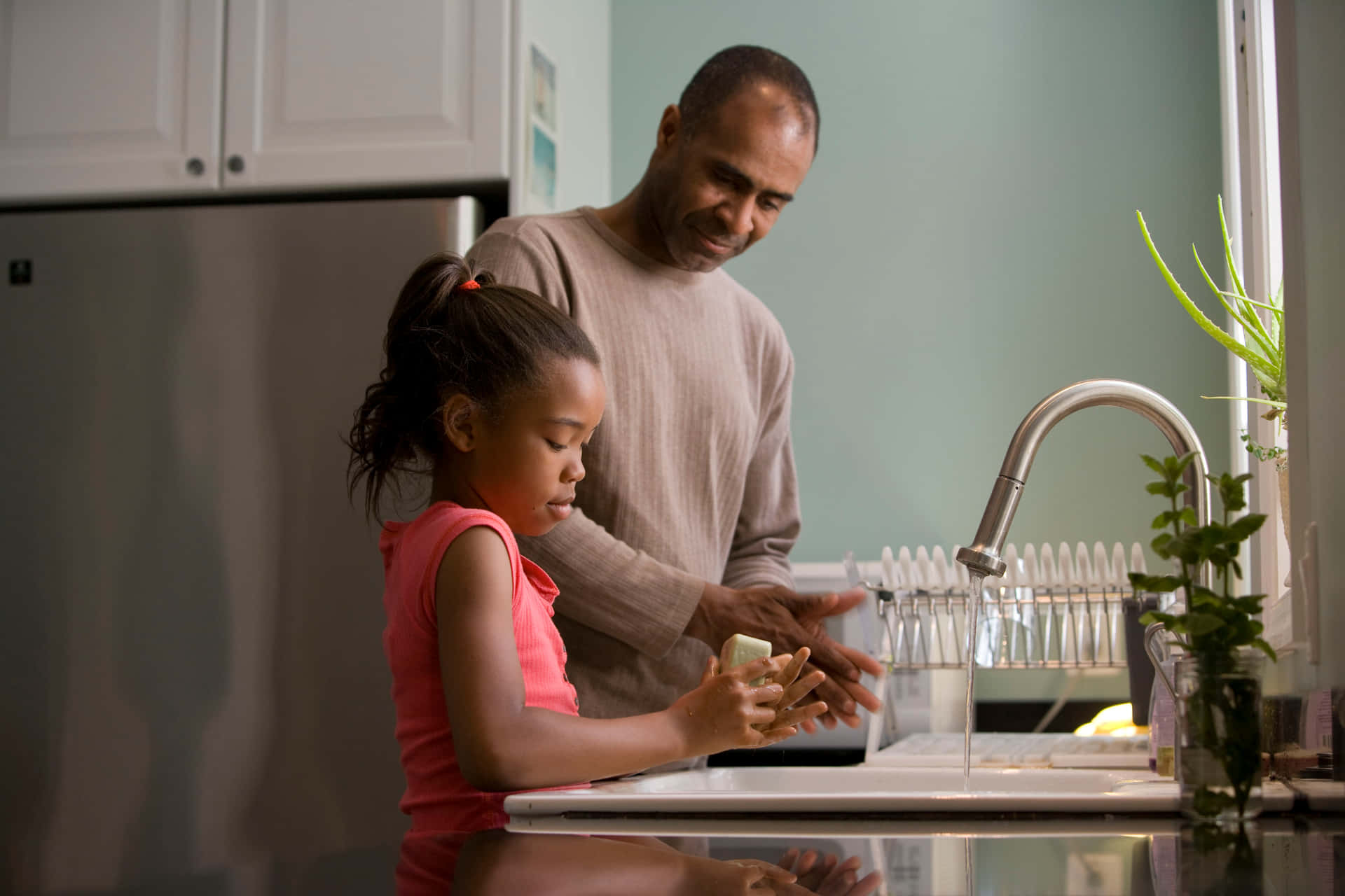 Personal Father Daughter Sink Background