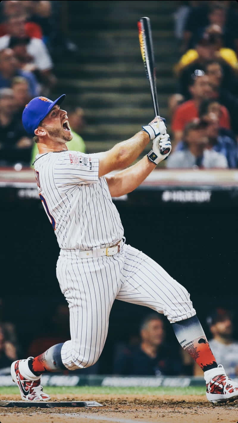 Pete Alonso Blasts A Home Run For The Mets Background