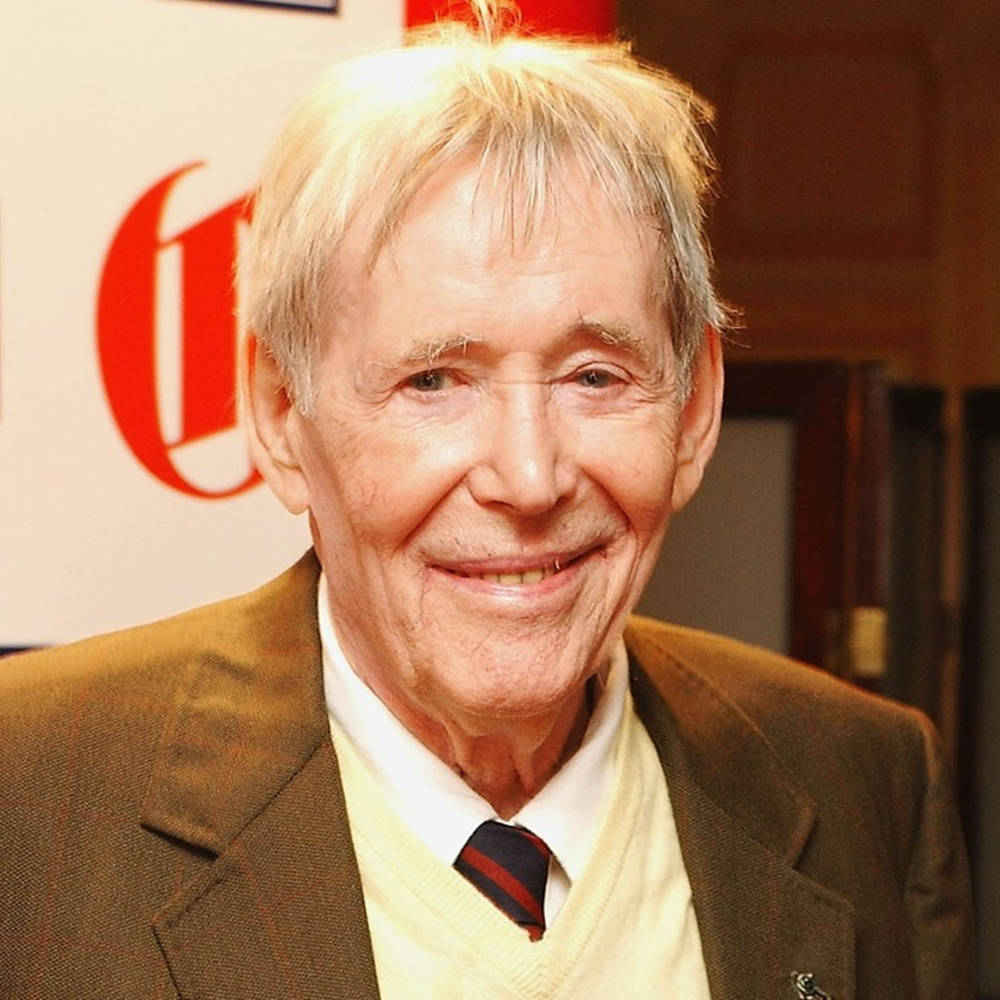 Peter O'toole Smiles At Film Event Background