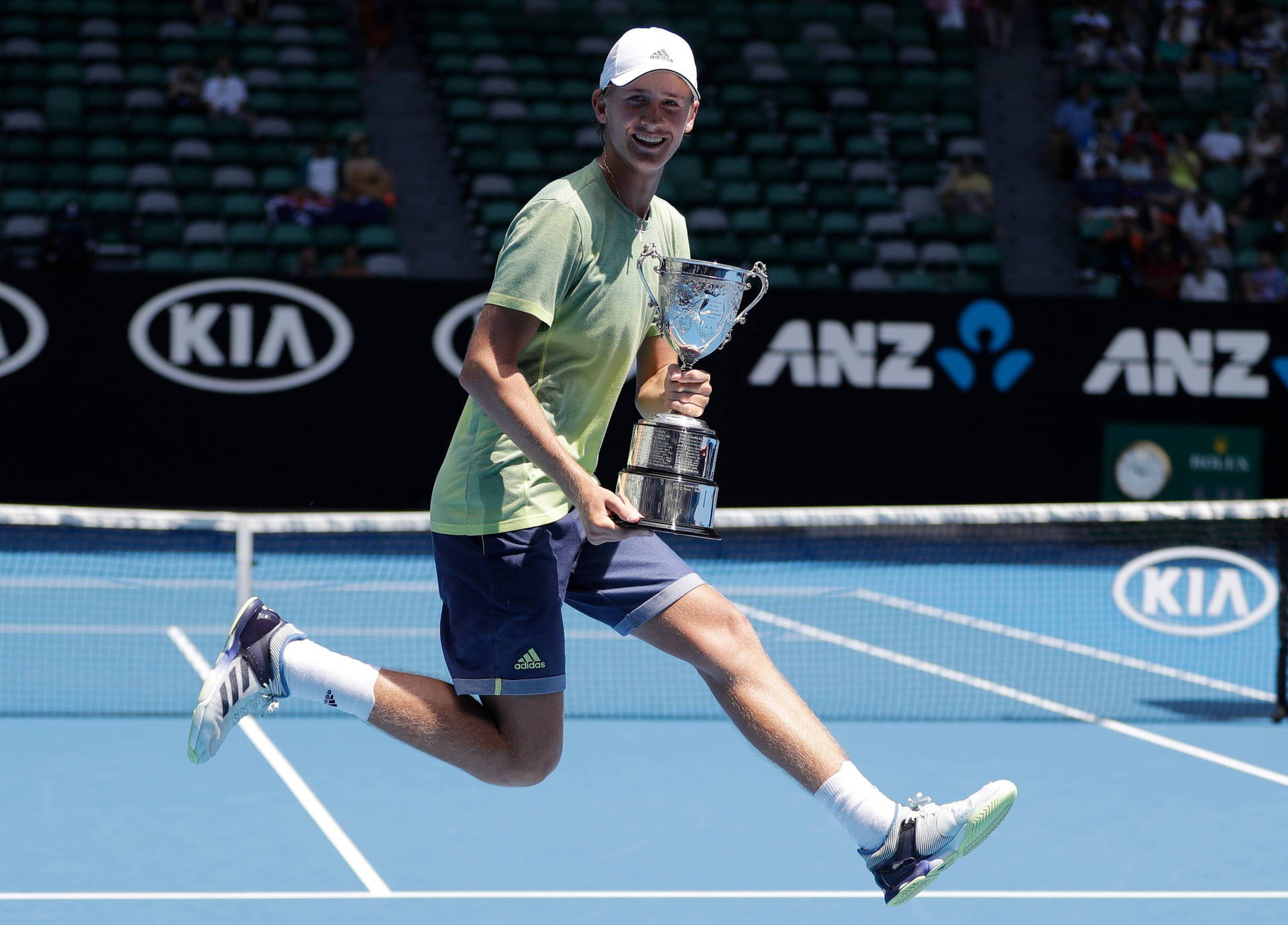 Petr Korda's Son Emulating His Legendary Signature Kick