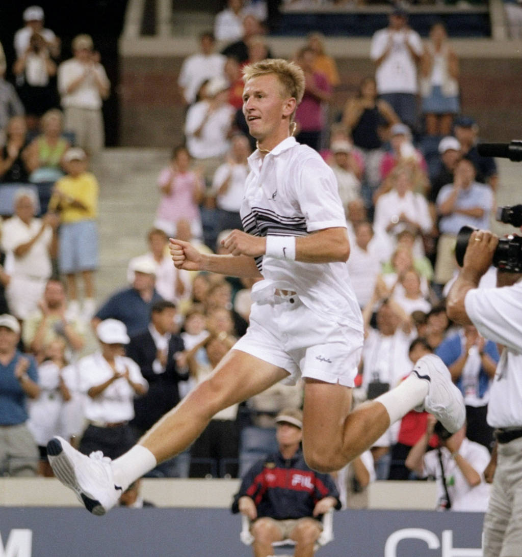 Petr Korda Signature Jump Scissor Kick