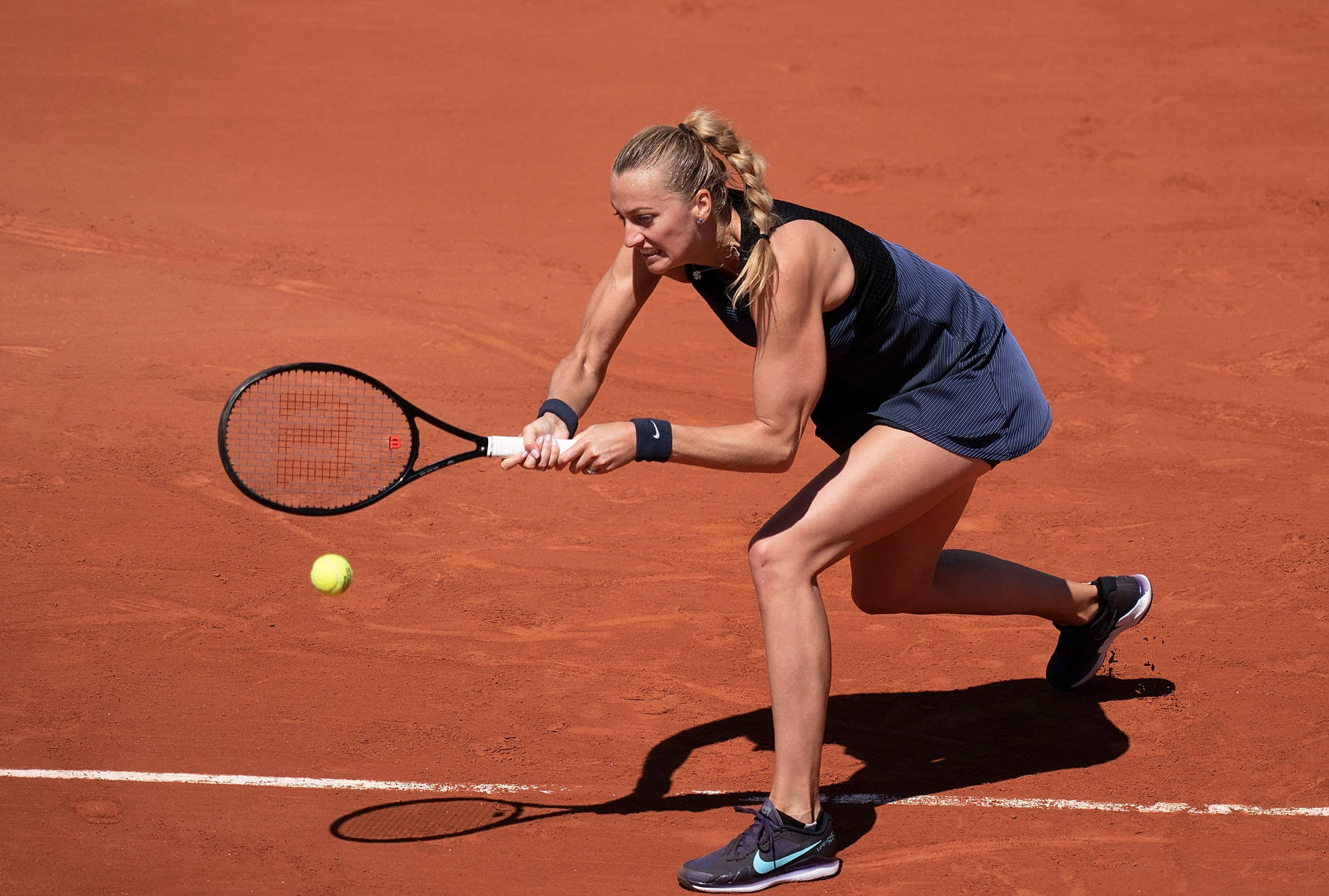 Petra Kvitova In Action Background