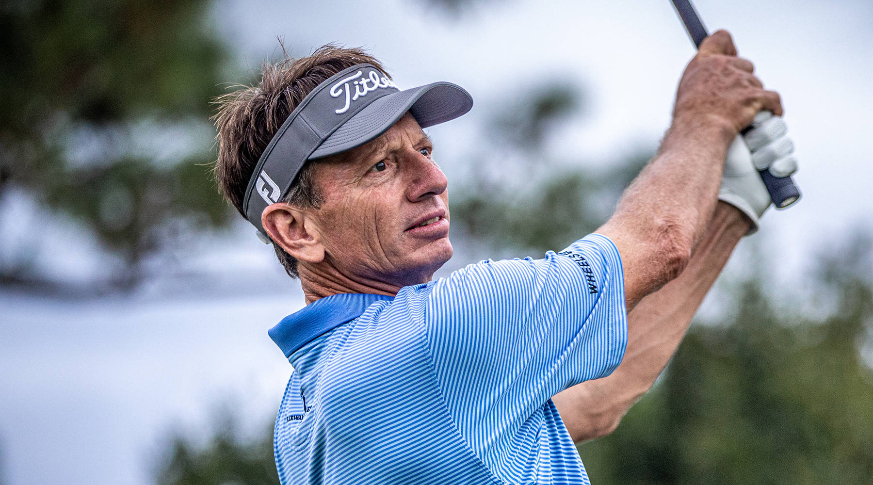 Pga Tour Golfer Brad Faxon Background