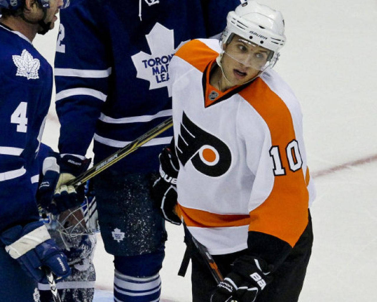 Philadelphia Flyers Brayden Schenn Versus Toronto Maple Leafs Background