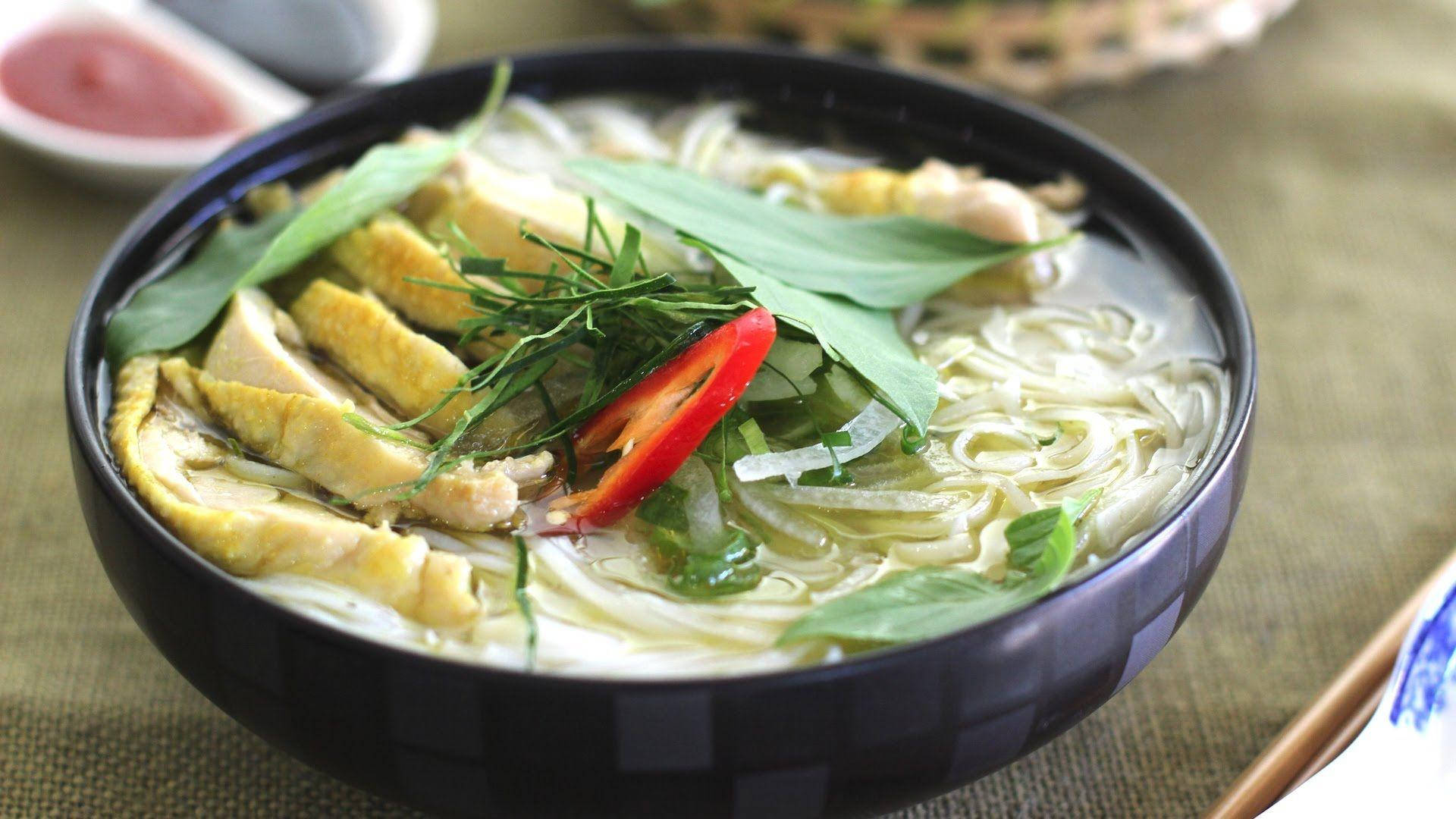 Pho With Chicken Meat Slices Background