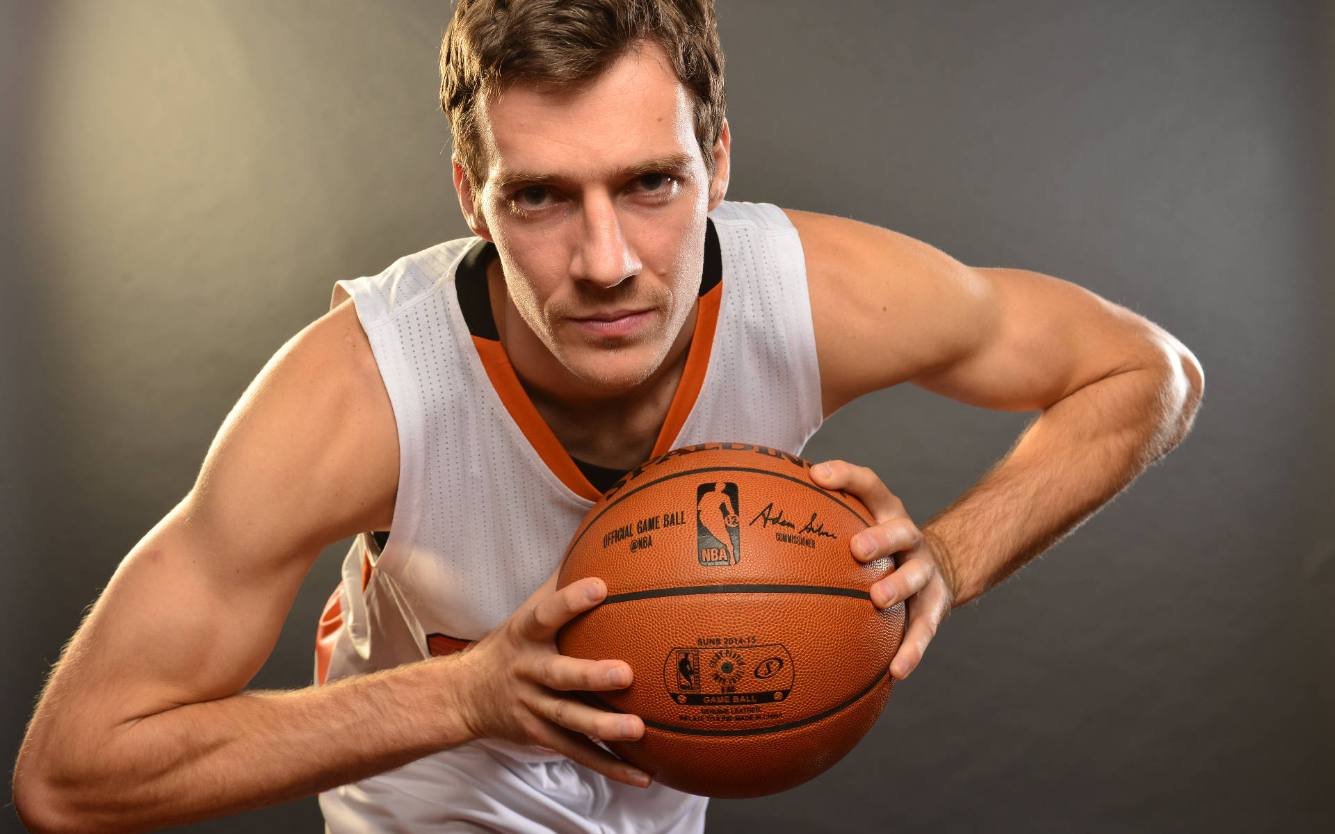 Phoenix Suns Goran Dragić Portrait Background