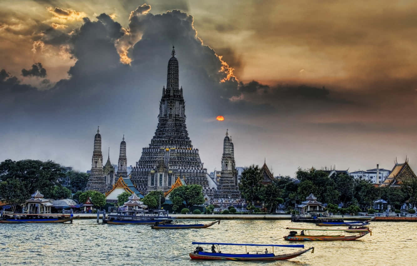Photograph Of Wat Arun In Dark Period
