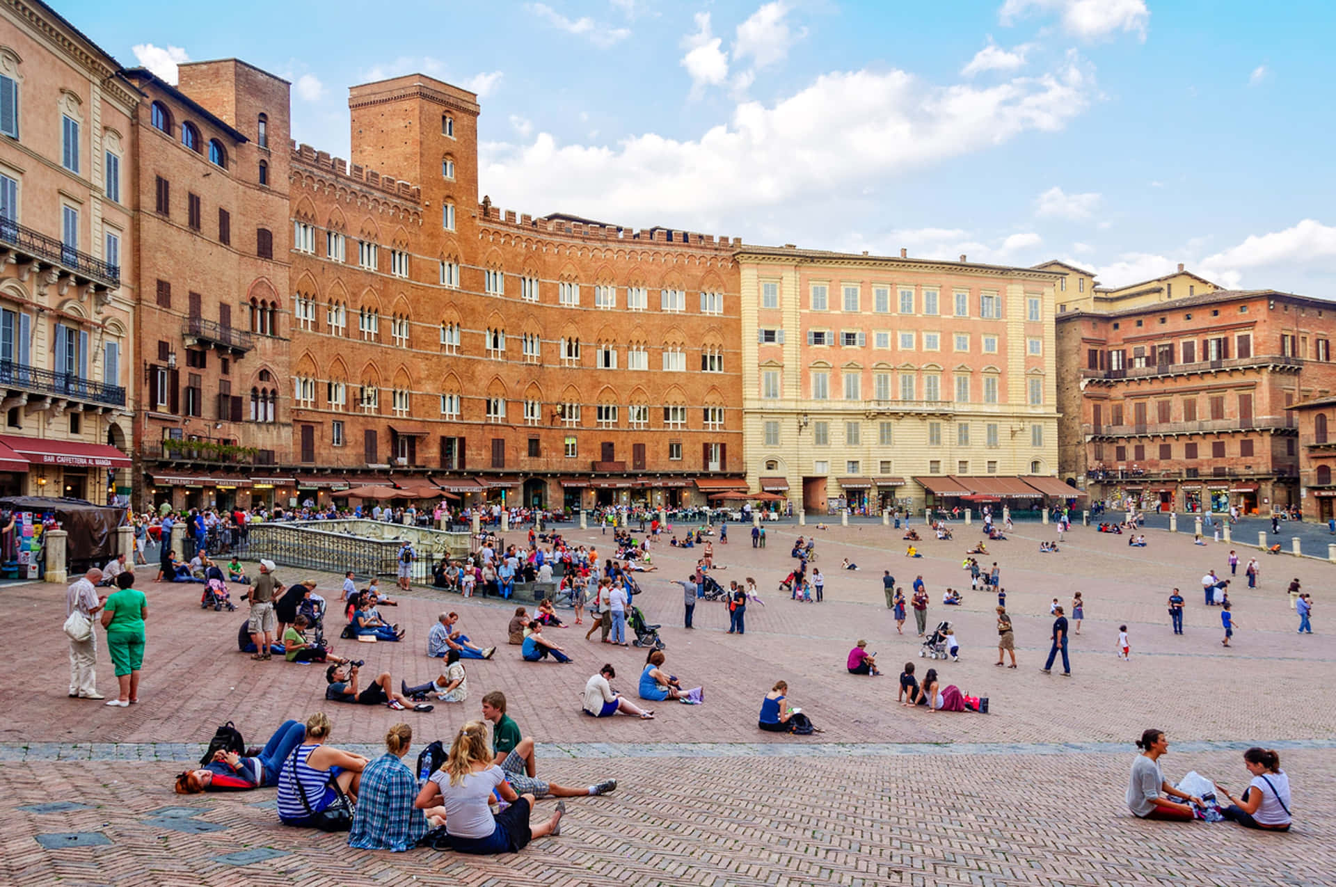 Piazza Del Campo Background