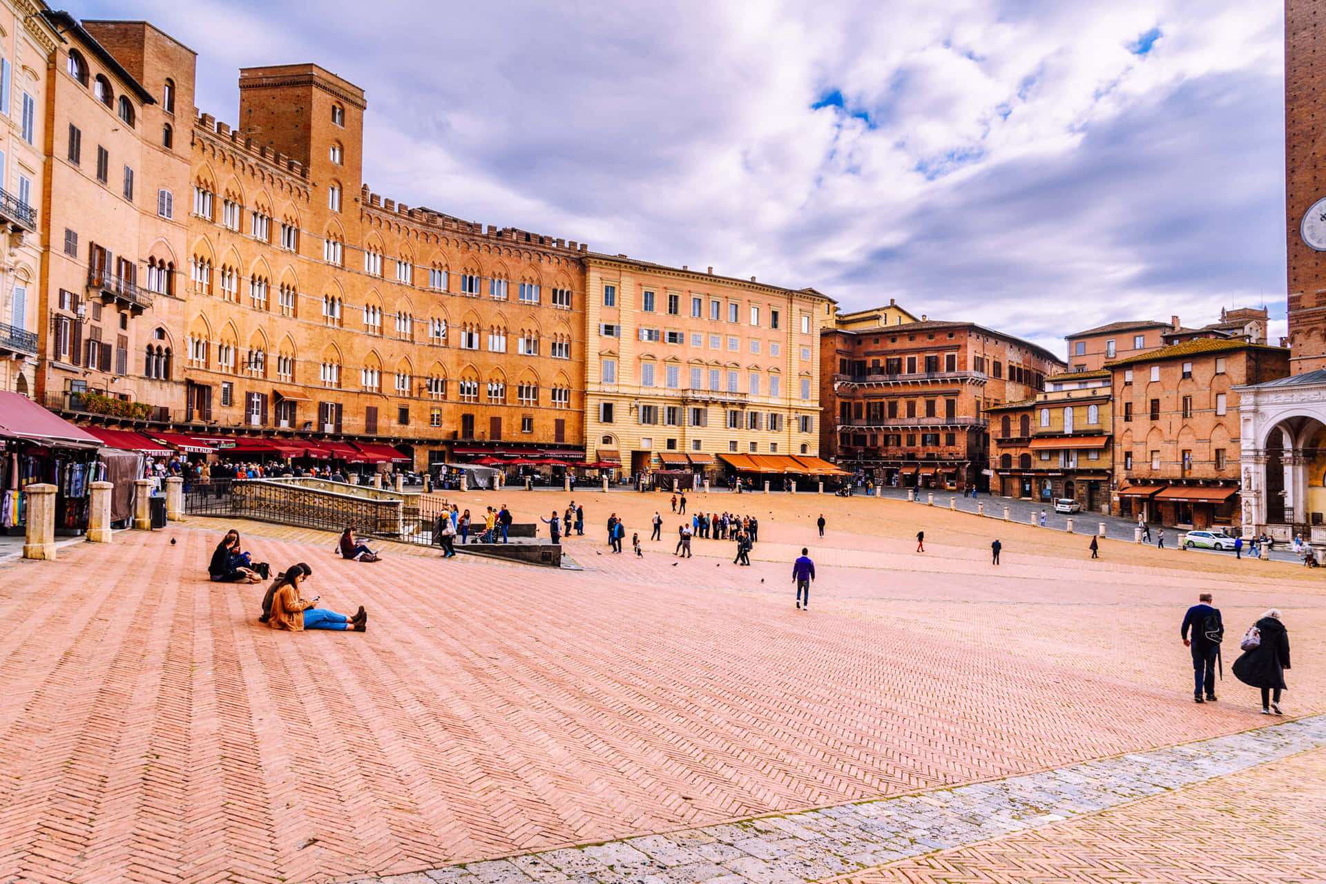 Piazza Del Campo Background