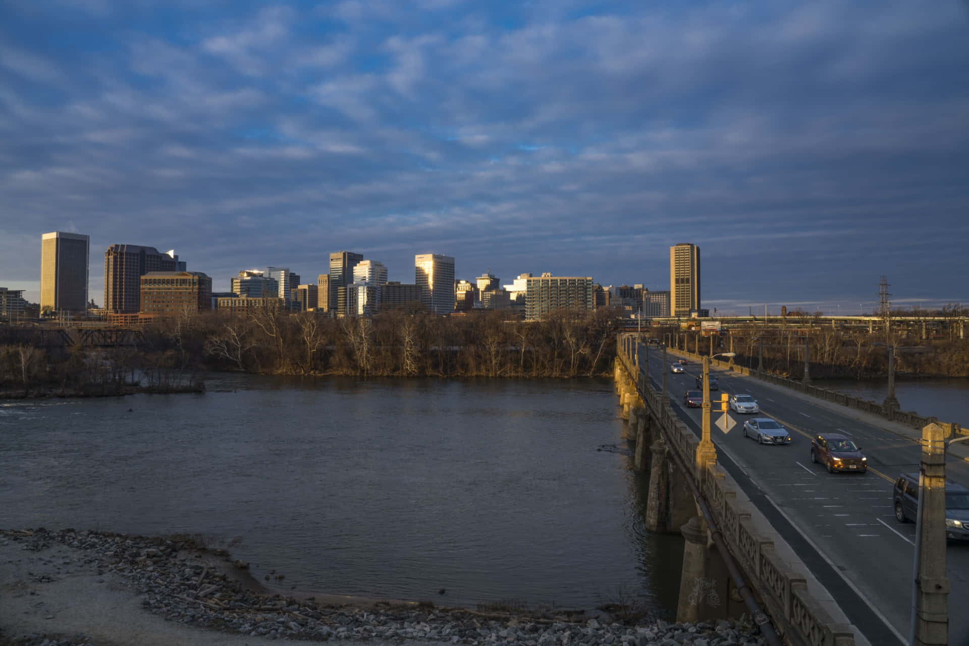 Picturesque Richmond Skyline At Sunset