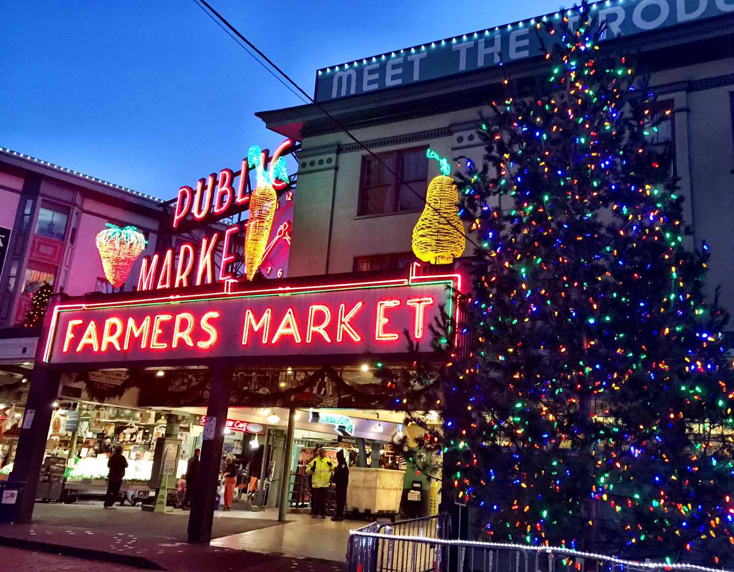 Pike Place Market Christmas Tree Background