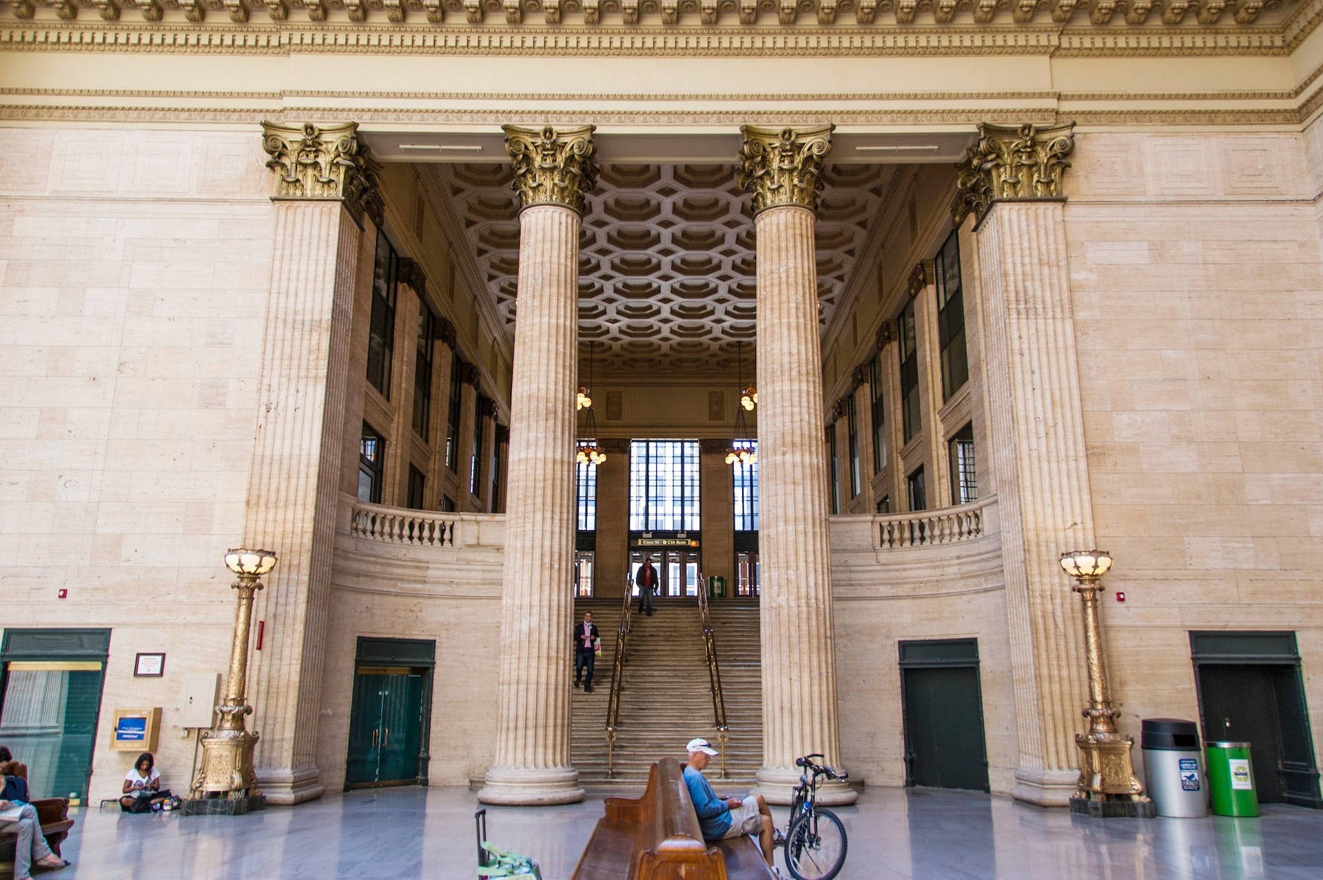 Pillar Architecture Of Union Station Background