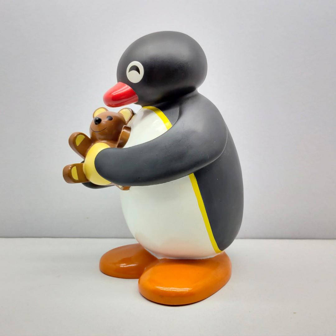 Pingu With Teddy Bear Background