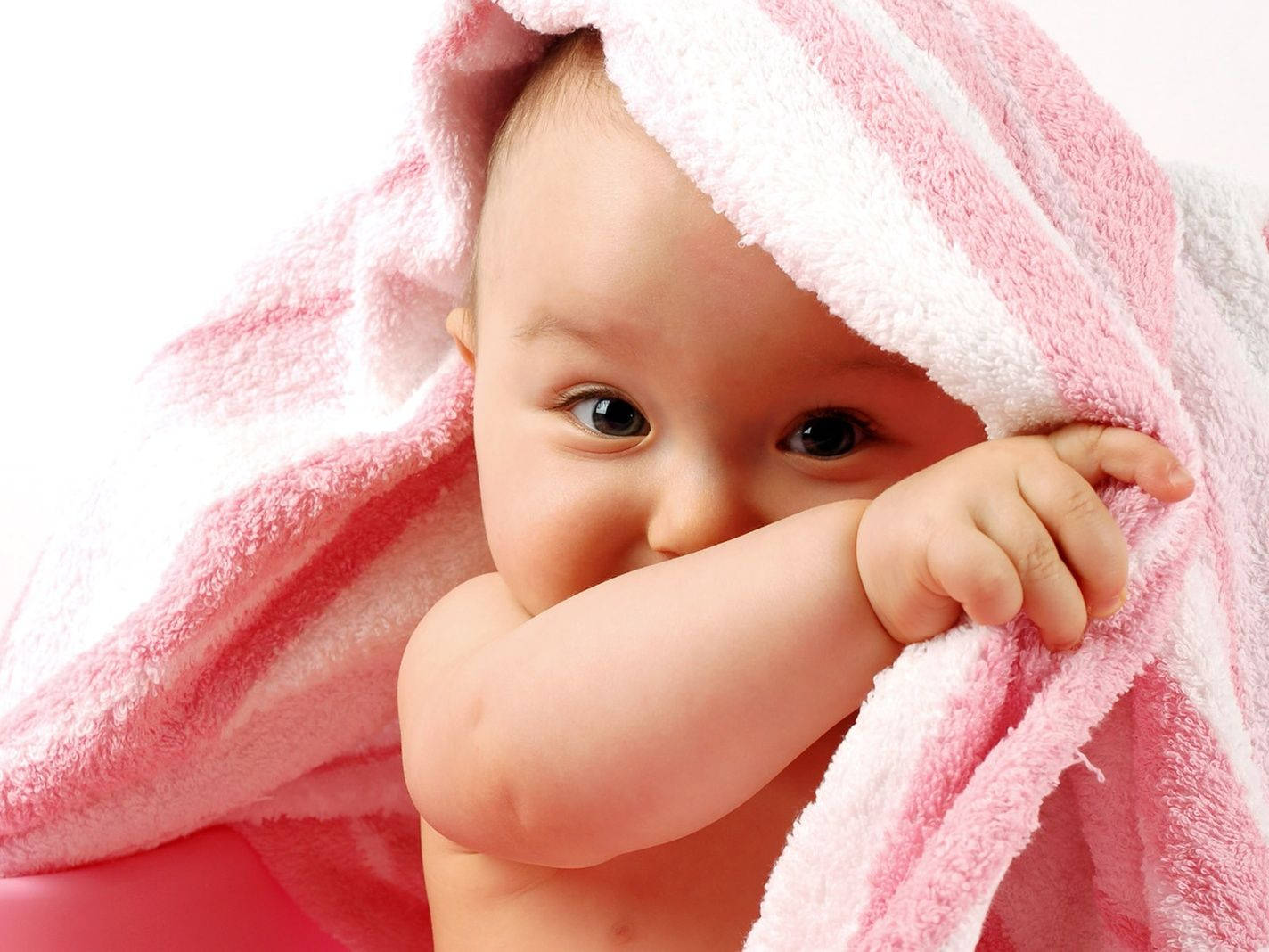 Pink Blanket Baby Girl Background