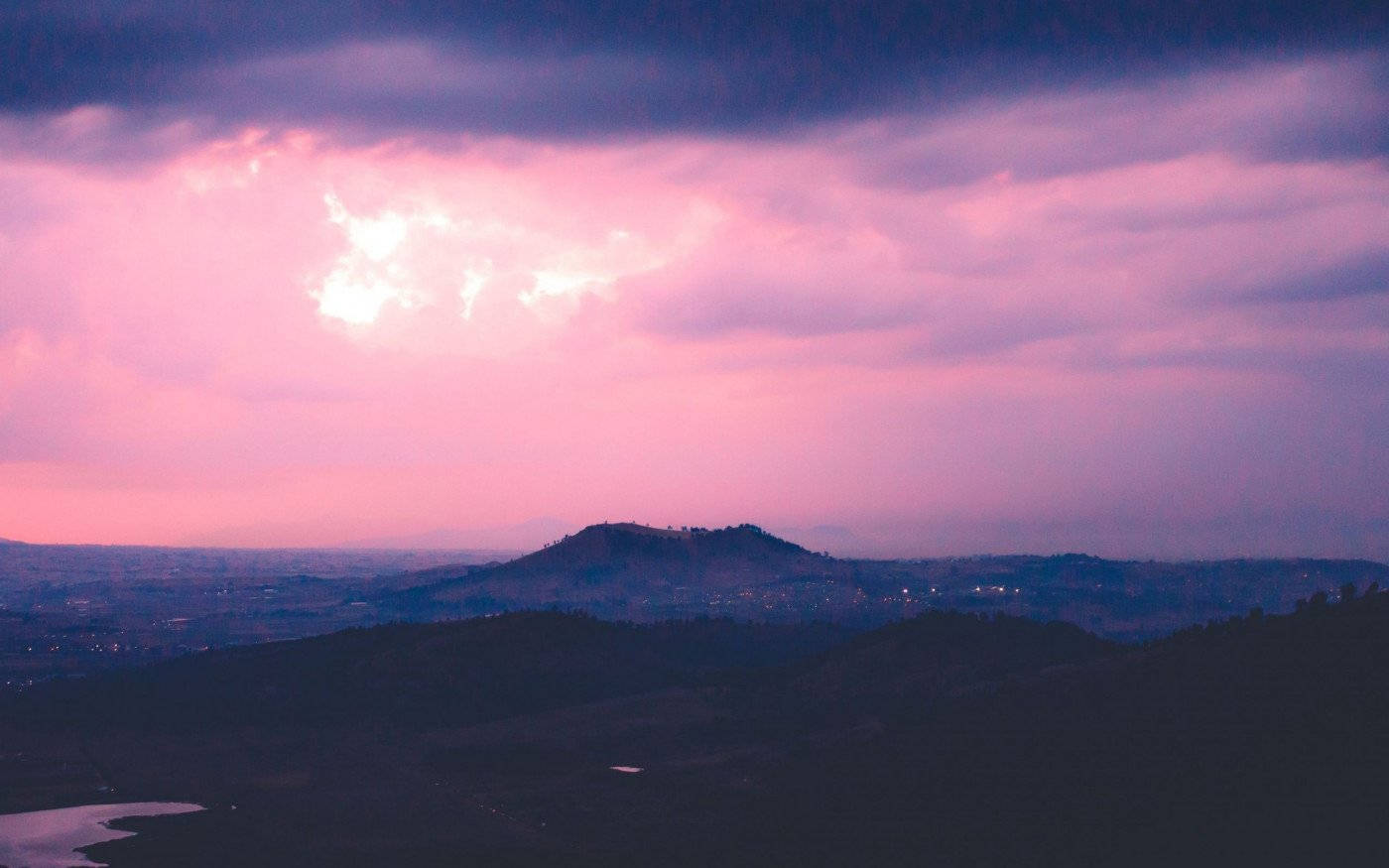 Pink Cloud Horizon Background