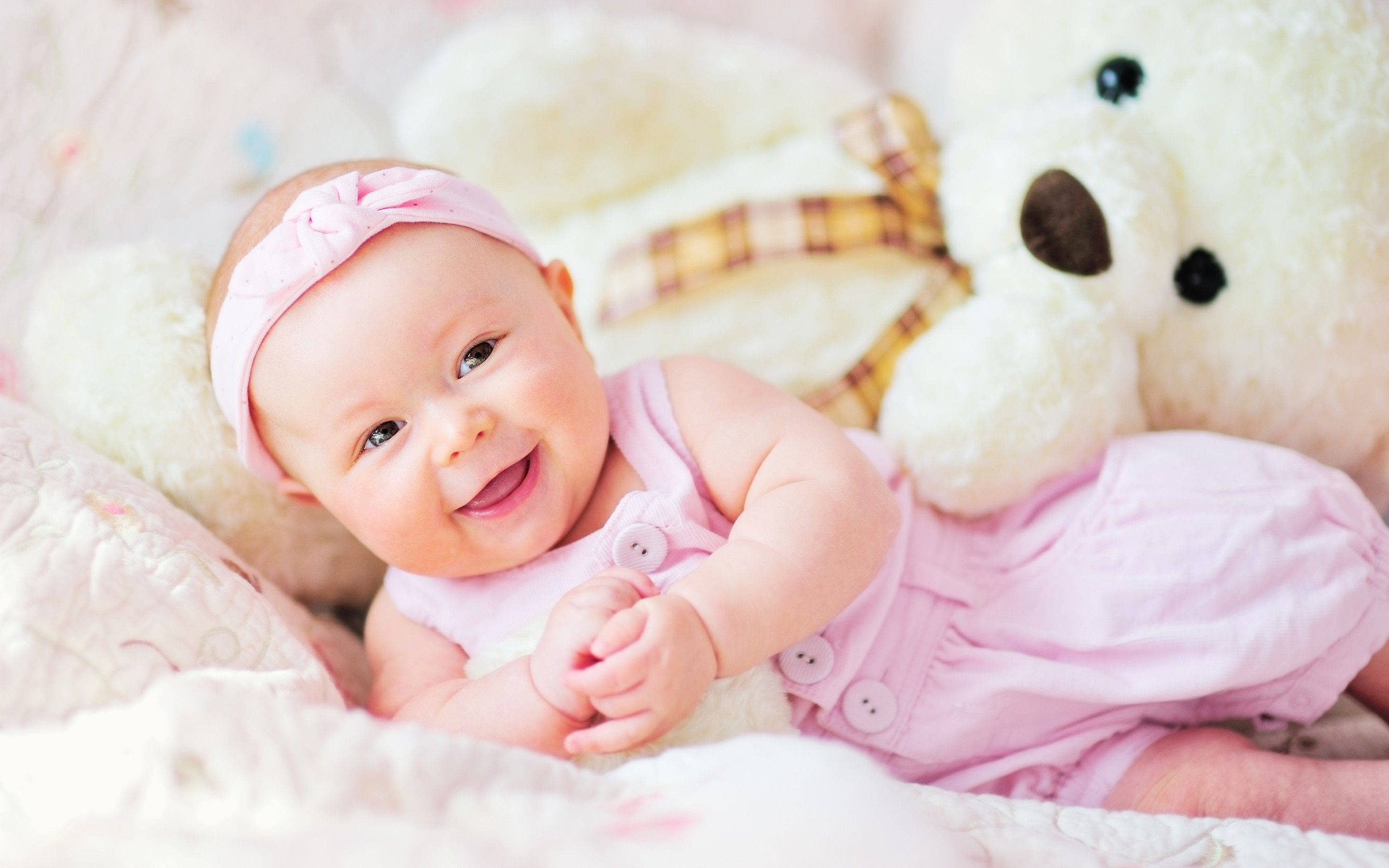 Pink Headband That Baby Love Background