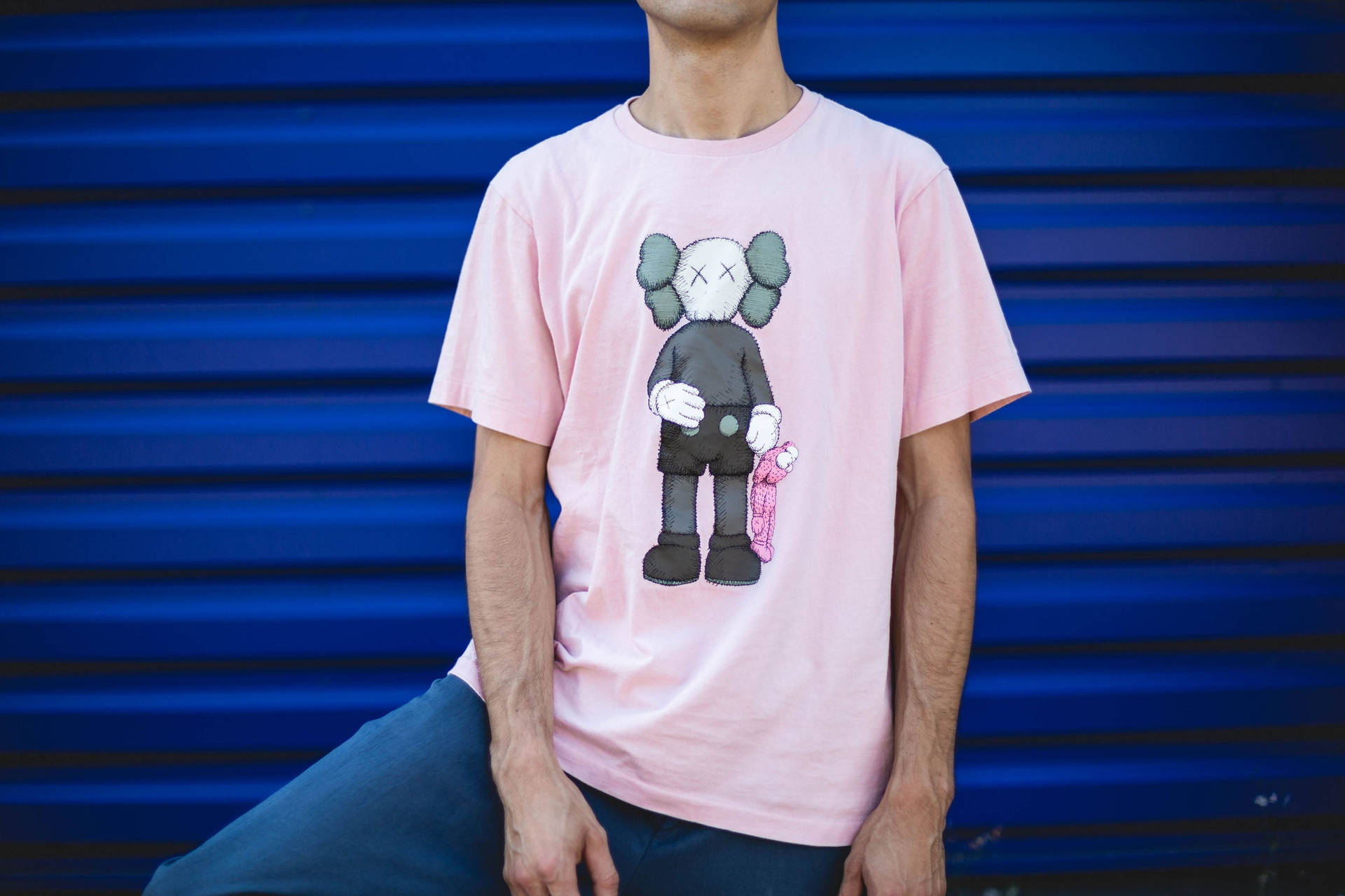 Pink Shirt Kaws Pc Background