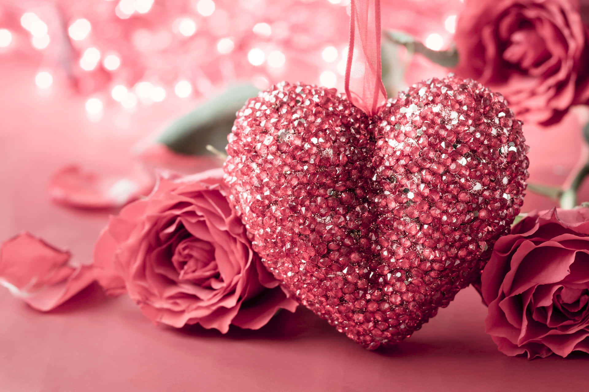 Pink Valentine Day Glittery Heart And Roses Background