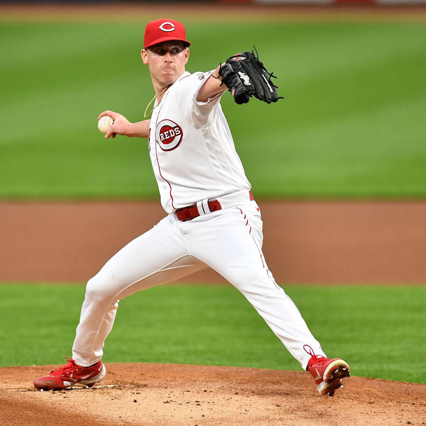 Pitcher Anthony Desclafani Front-angle Shot Background