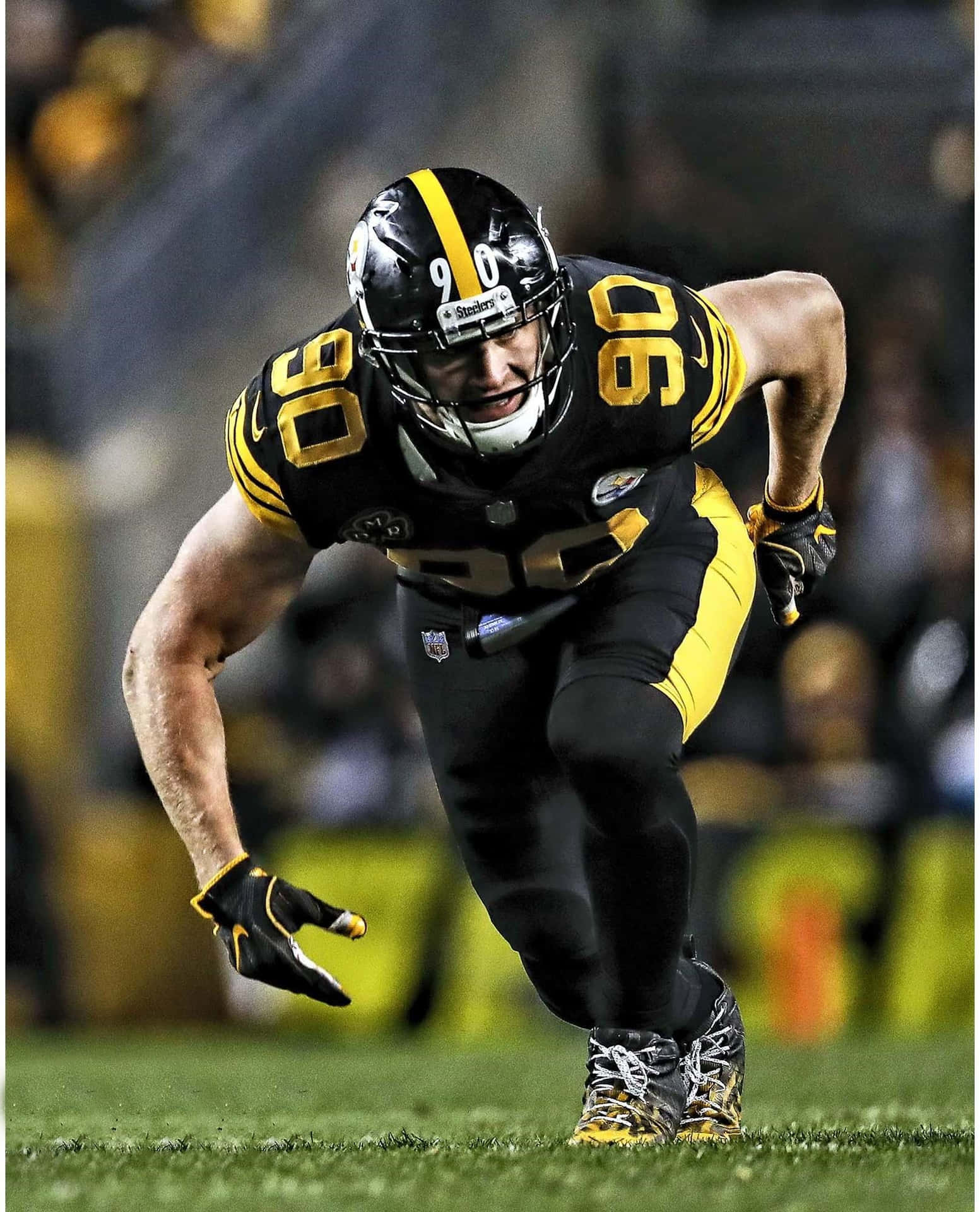 Pittsburgh Steelers Linebacker, T.j. Watt Background