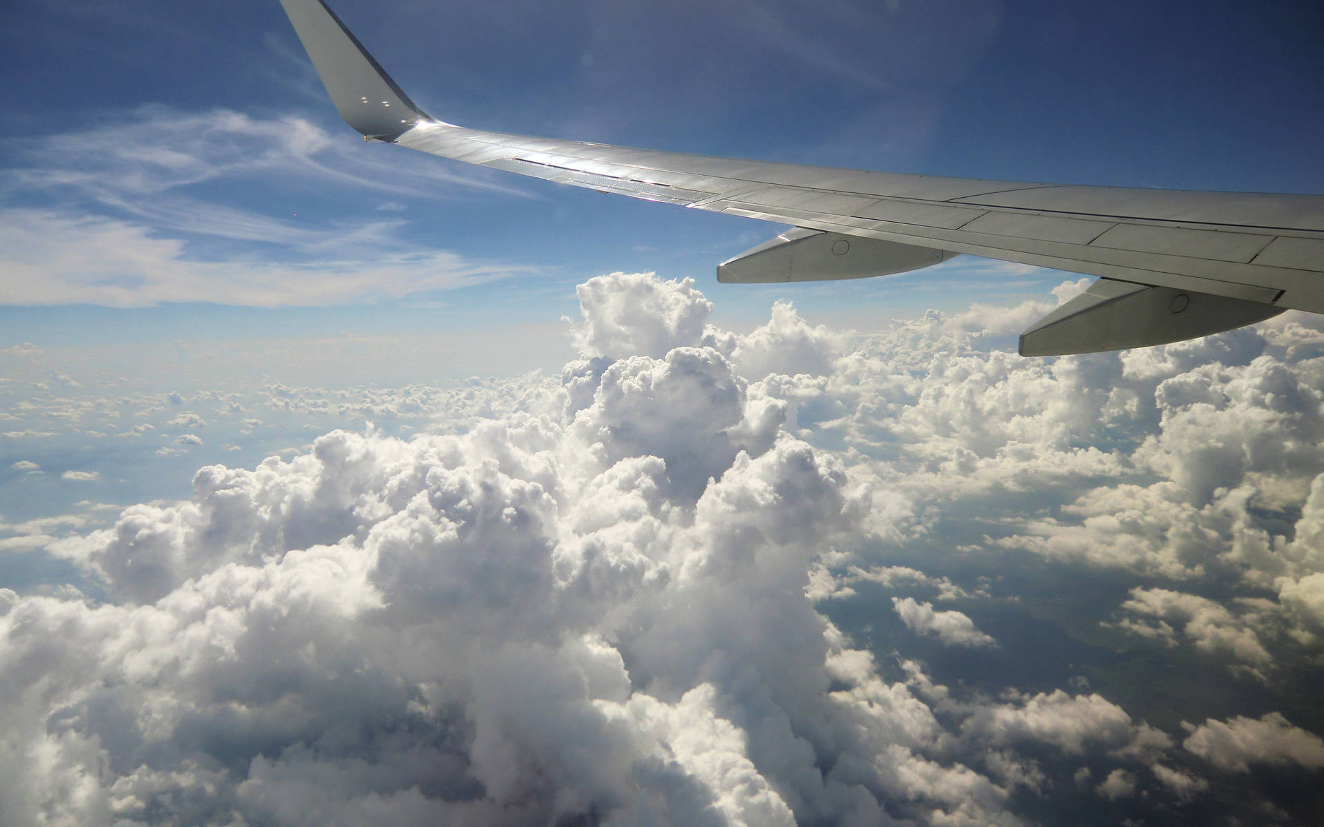 Plane Clouds Aesthetics