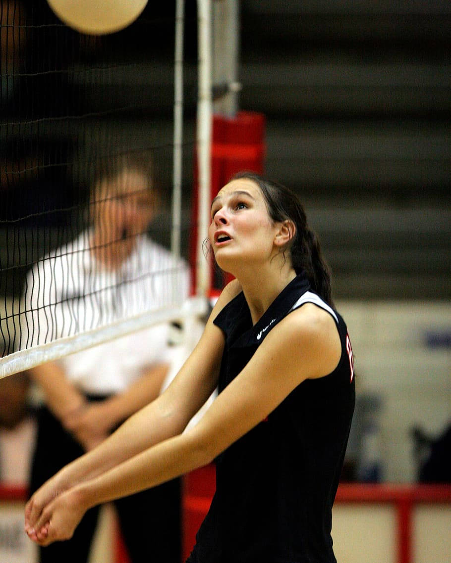 Playing Volleyball Is Now On Your Laptop Background