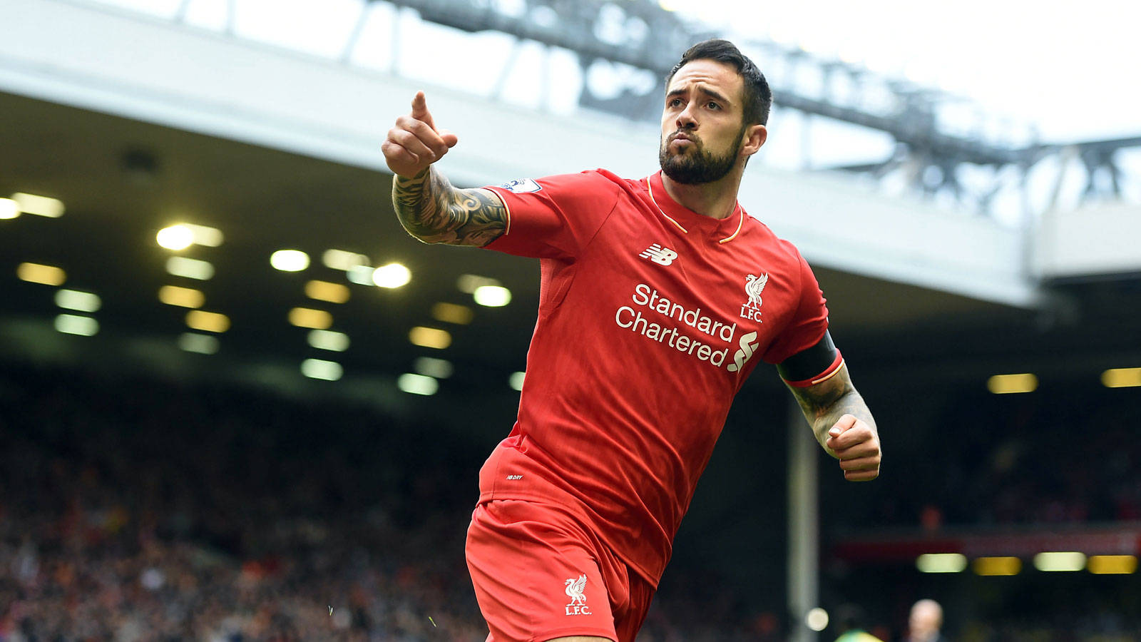 Pointing Danny Ings Background