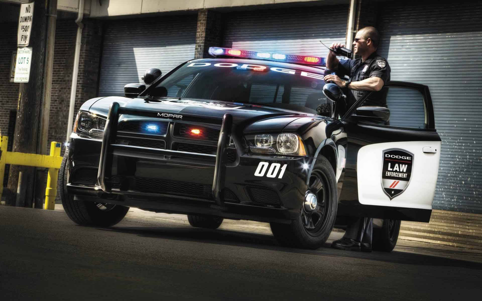 Police Officer Cool Car Background