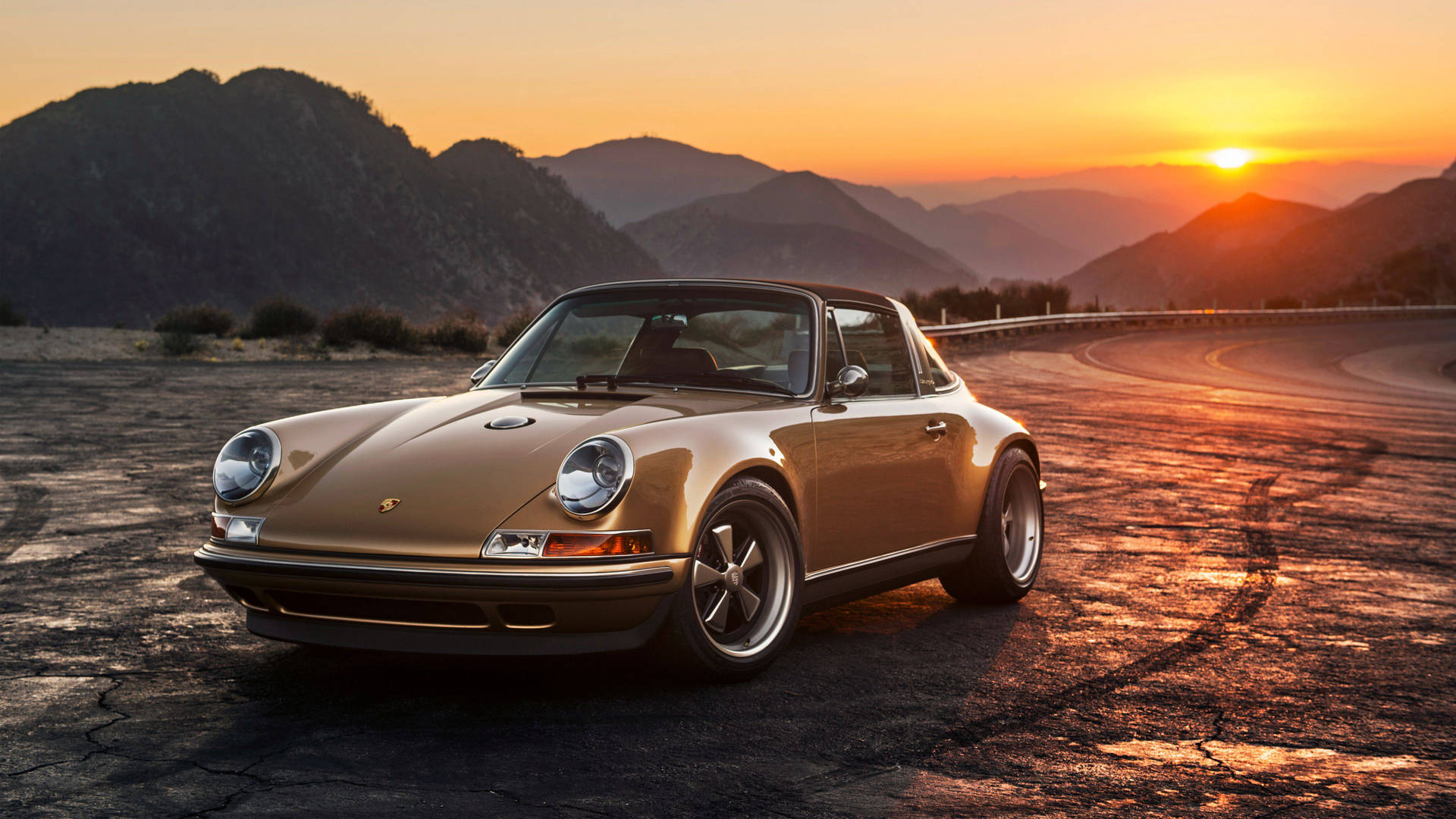 Porsche 911 And Sunset Background