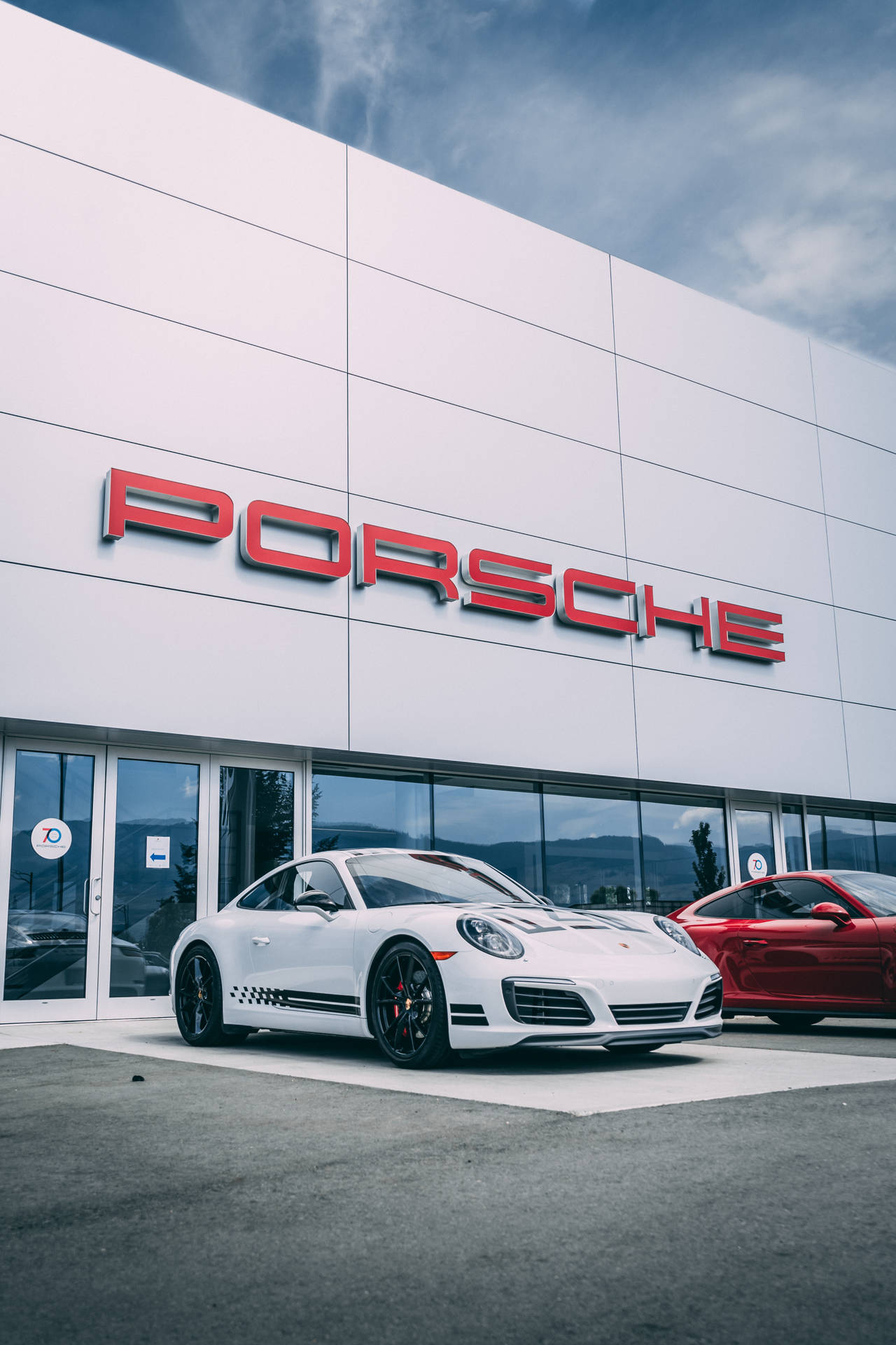 Porsche Luxury Services Background