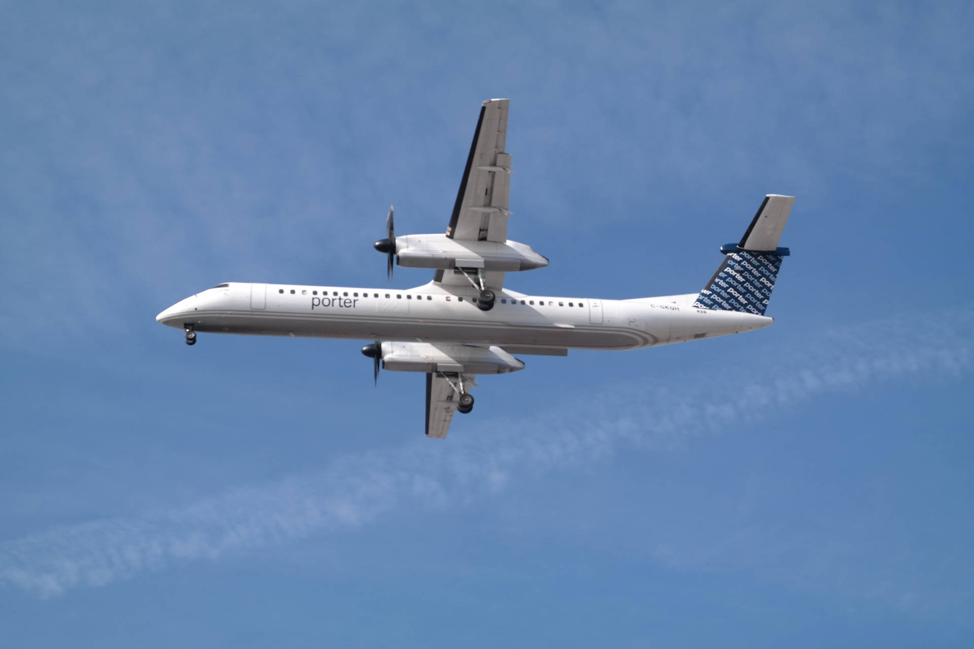 Porter Airlines Vapor Trails Background