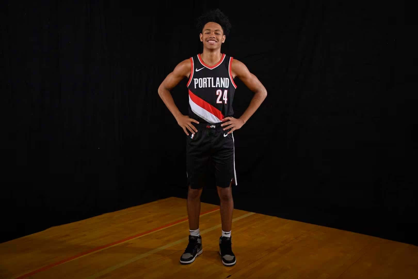 Portland Basketball Player24 Background