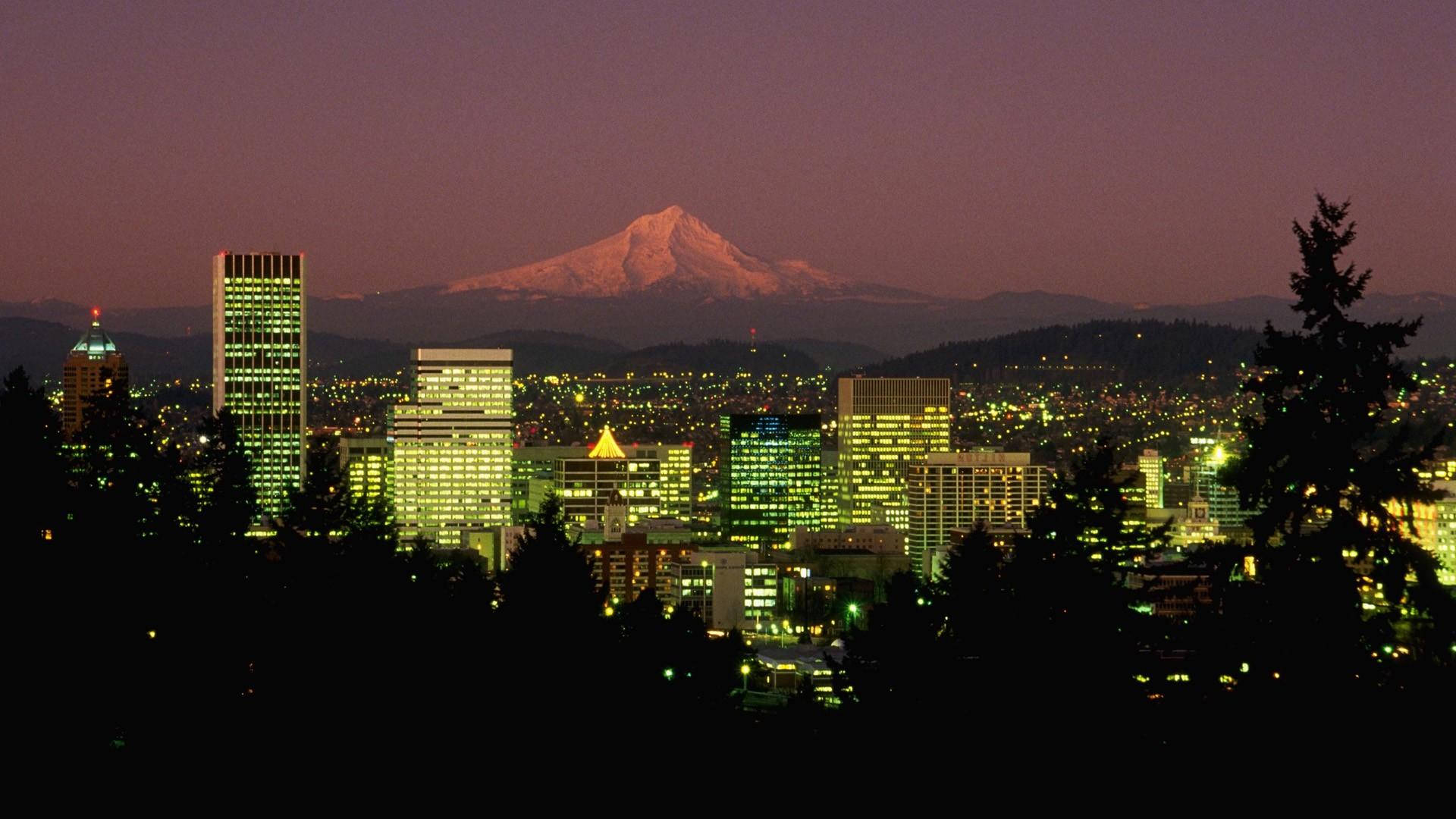 Portland Evening Mount Hood Background