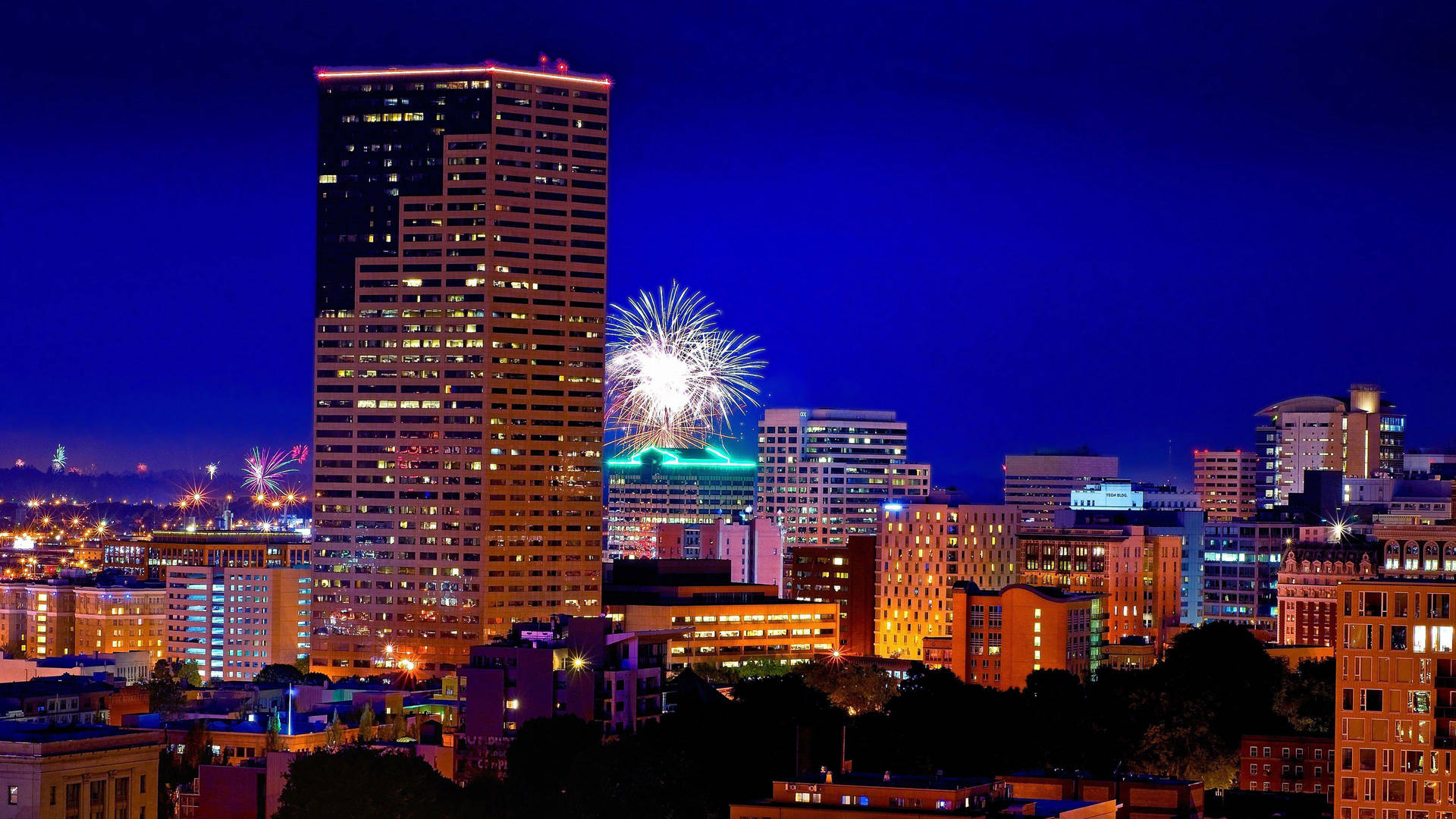 Portland Us Bancorp Building Fireworks Background