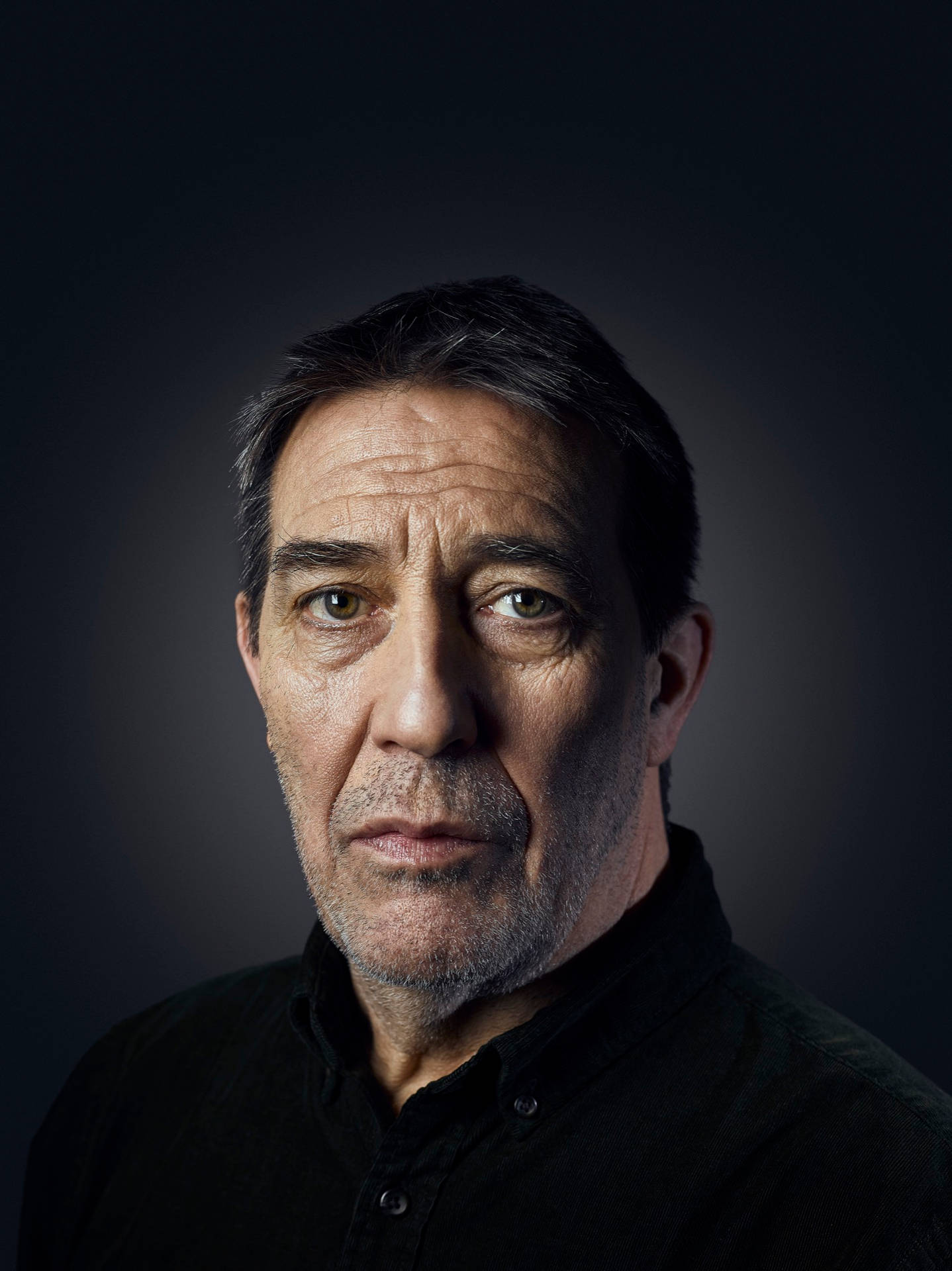 Portrait Headshot Photography Ciarán Hinds