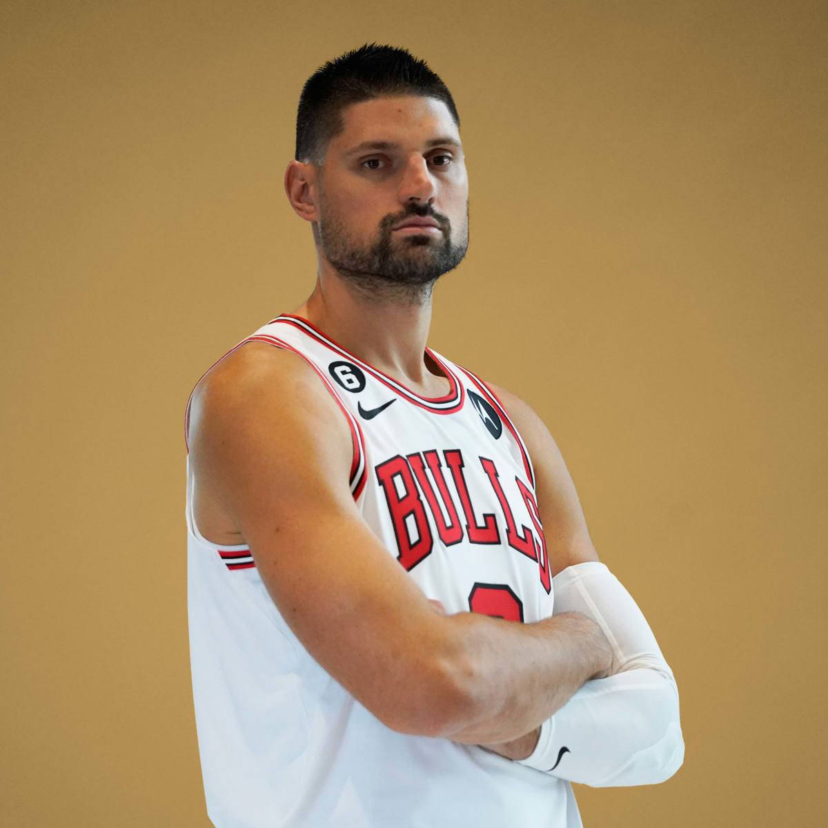 Portrait Nikola Vucevic Chicago Bulls Powerful Center Background