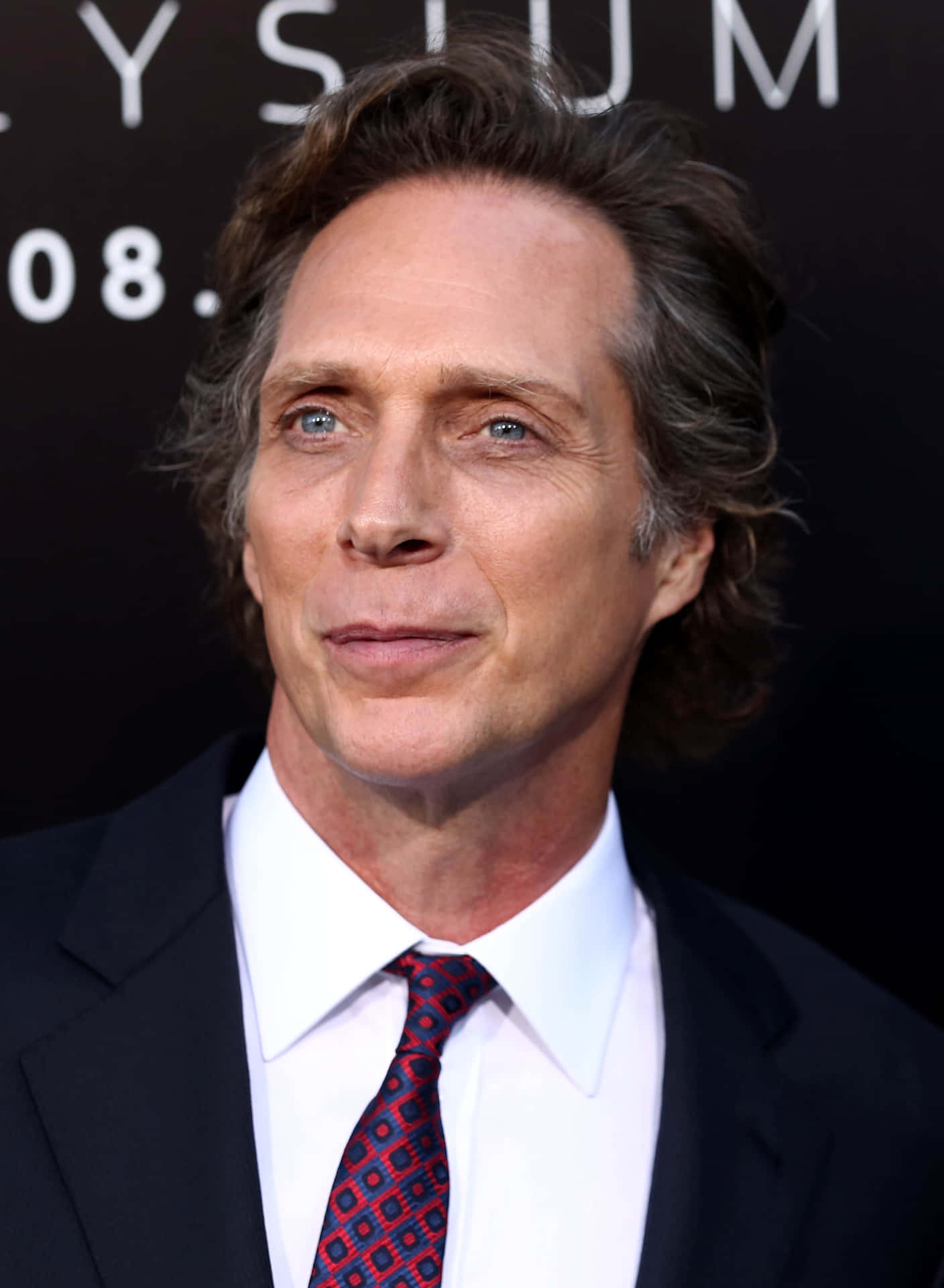 Portrait Of Actor William Fichtner Background